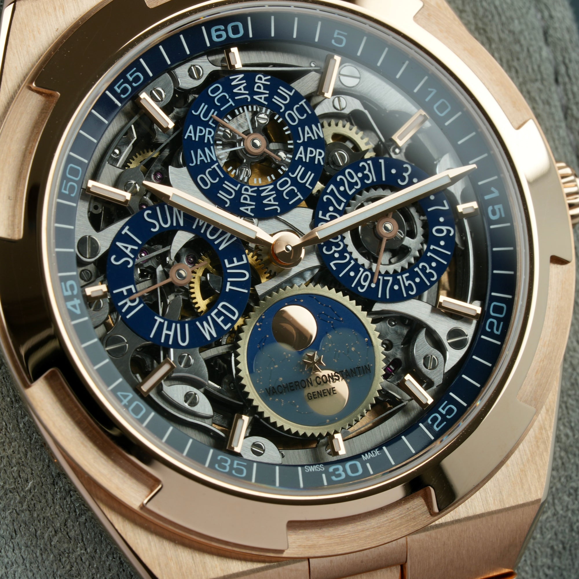 Vacheron Constantic Overseas Perpetual Calendar Ultra Thin Skeleton 4300V/220R-B642 dial