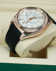 Rolex Sky-Dweller 326135 42mm case lug