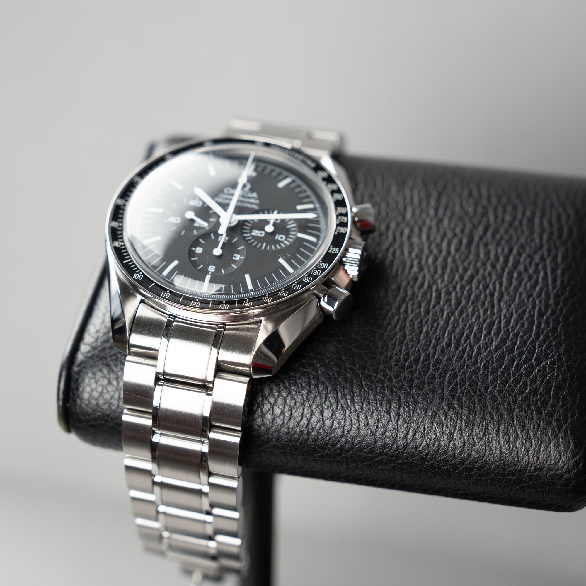 Omega Speedmaster Moonwatch 42mm