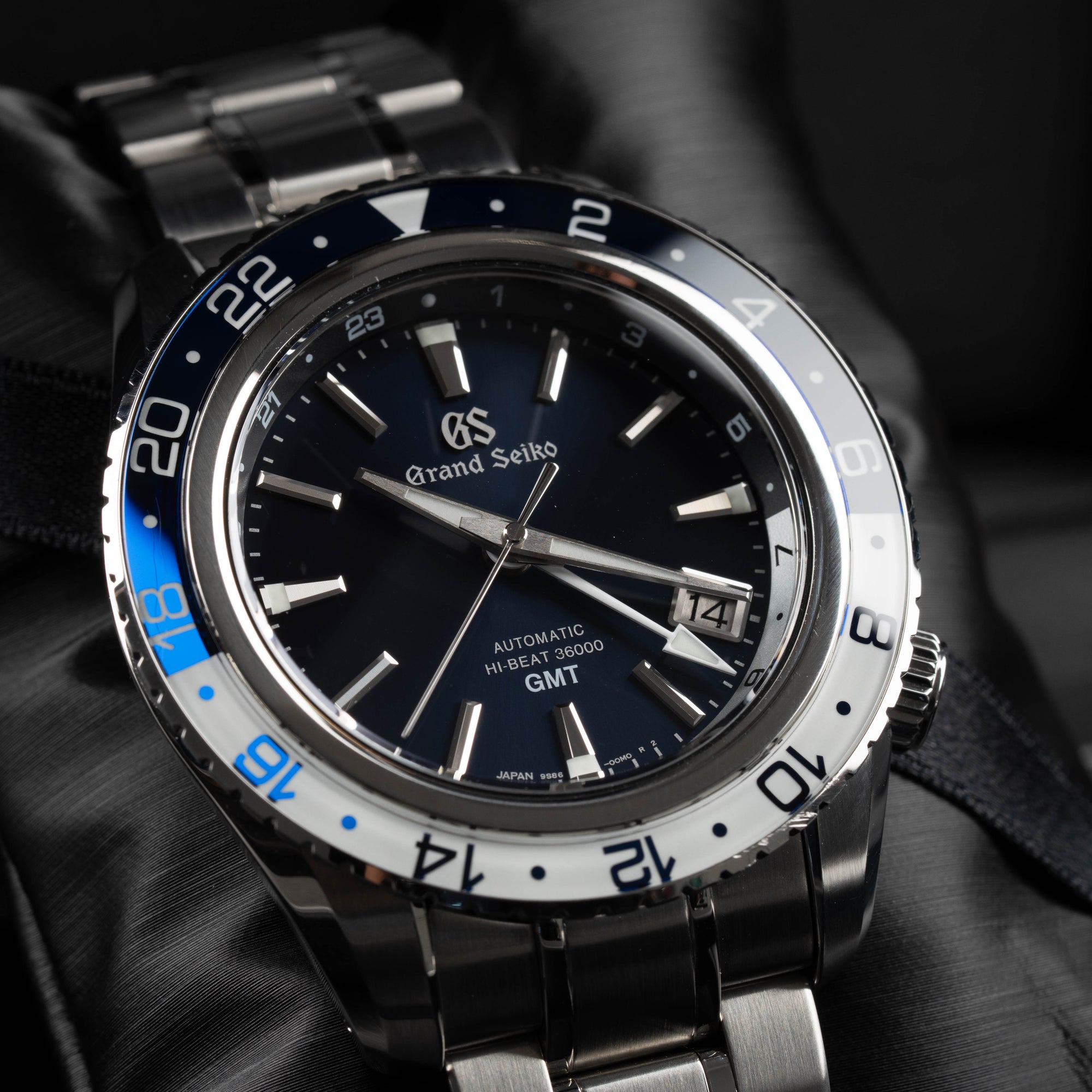 Grand Seiko GMT Sport Blue White 44mm High Resolution front view