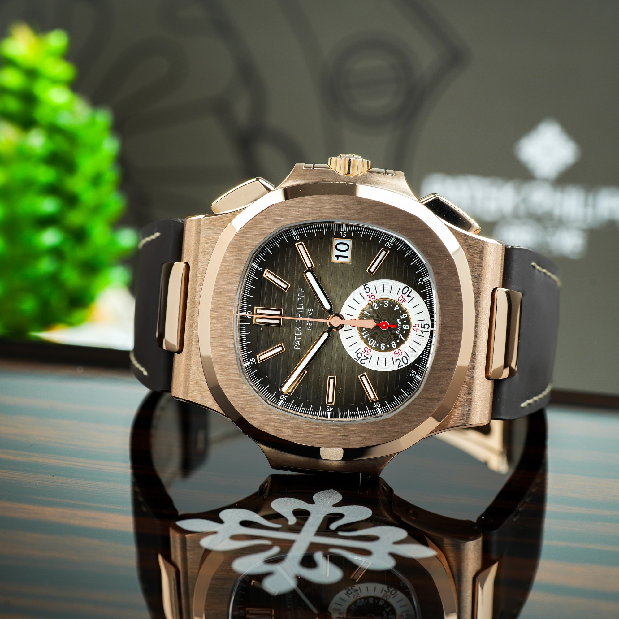 Patek Philippe Nautilus 5980R-001 front