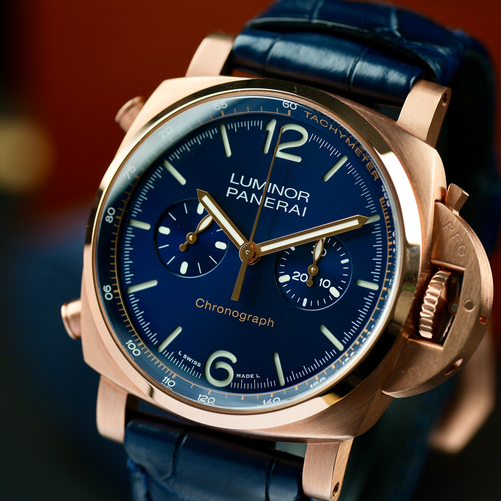 Panerai Luminor Goldtech Blu Notte 44mm Close Up