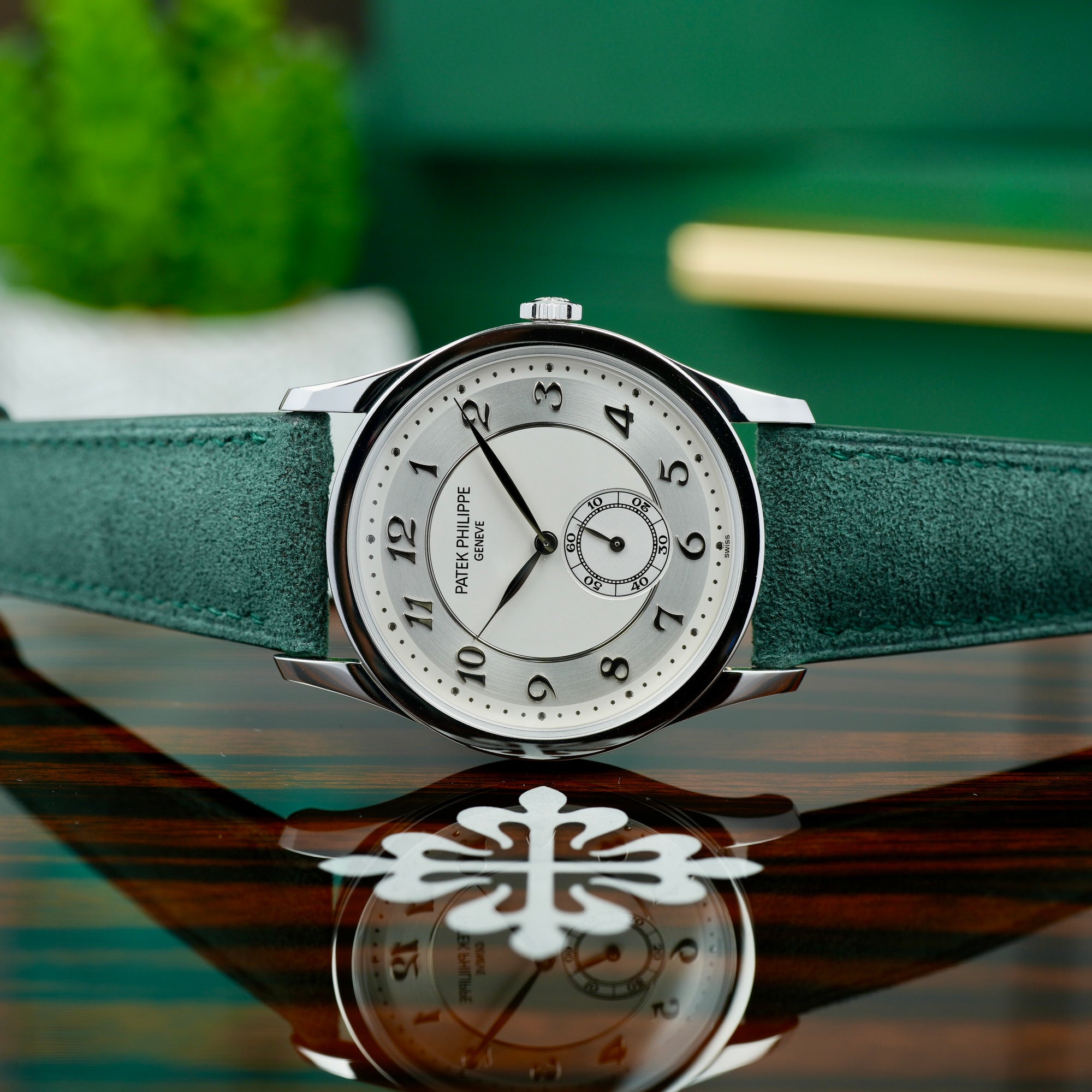 Patek Philippe Calatrava 5196P-001 37mm front