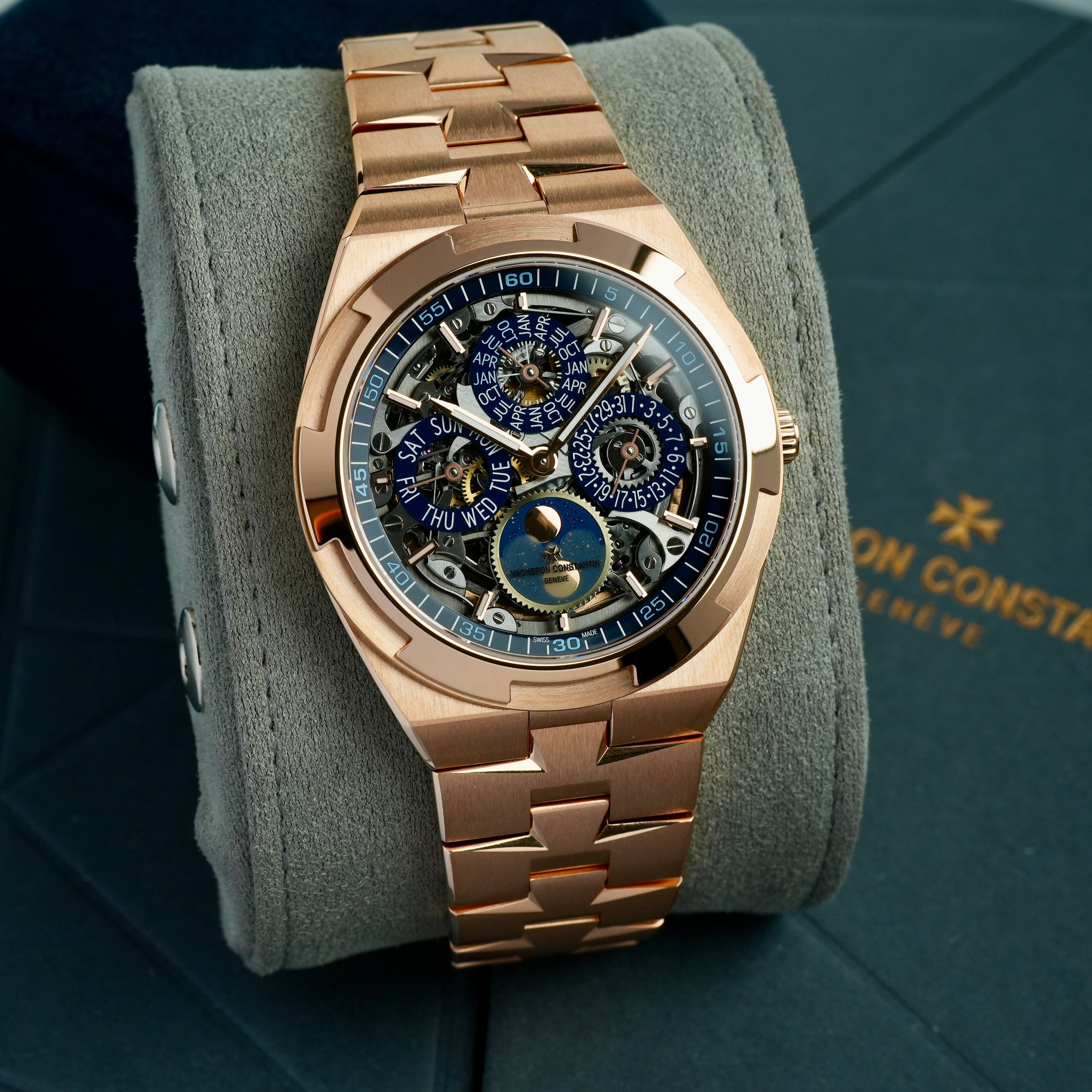 Vacheron Constantic Overseas Perpetual Calendar Ultra Thin Skeleton 4300V/220R-B642 front