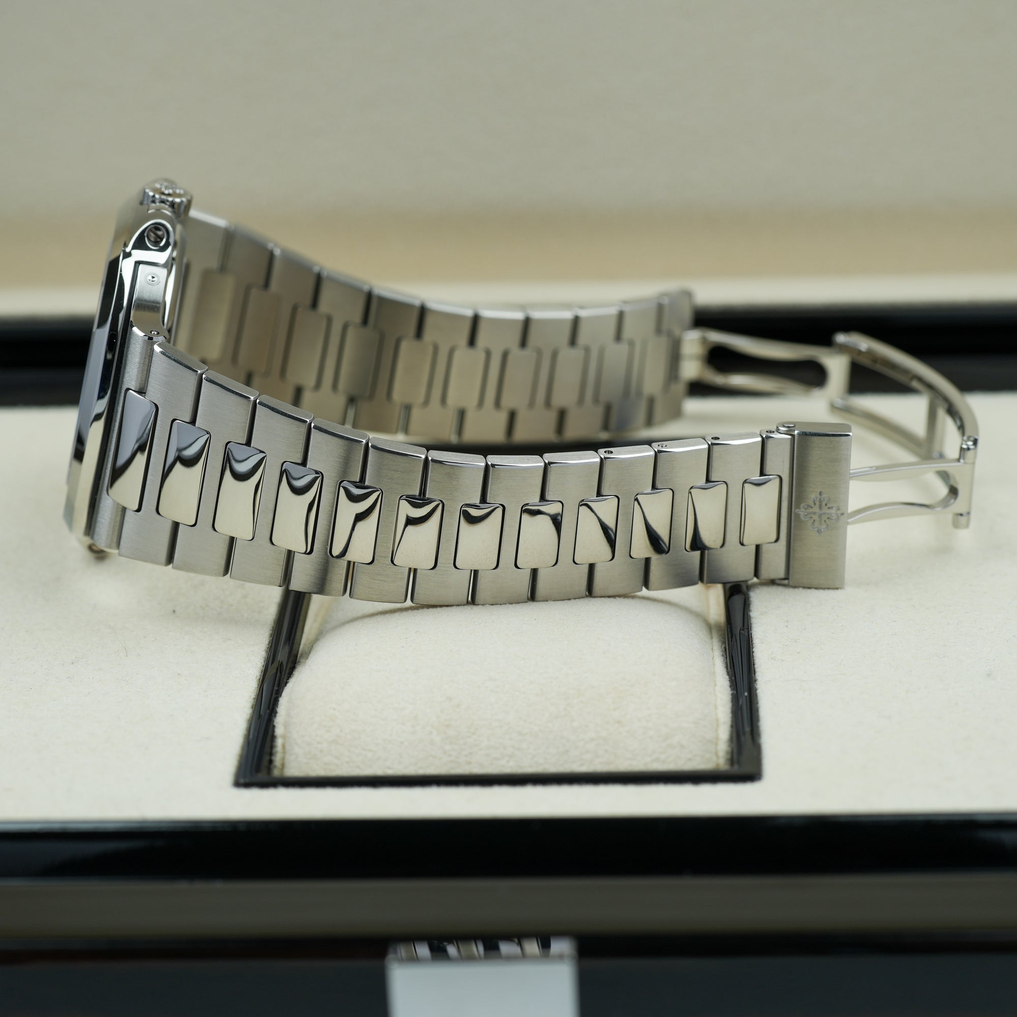 Patek Philippe Nautilus 5712/1A-001 bracelet