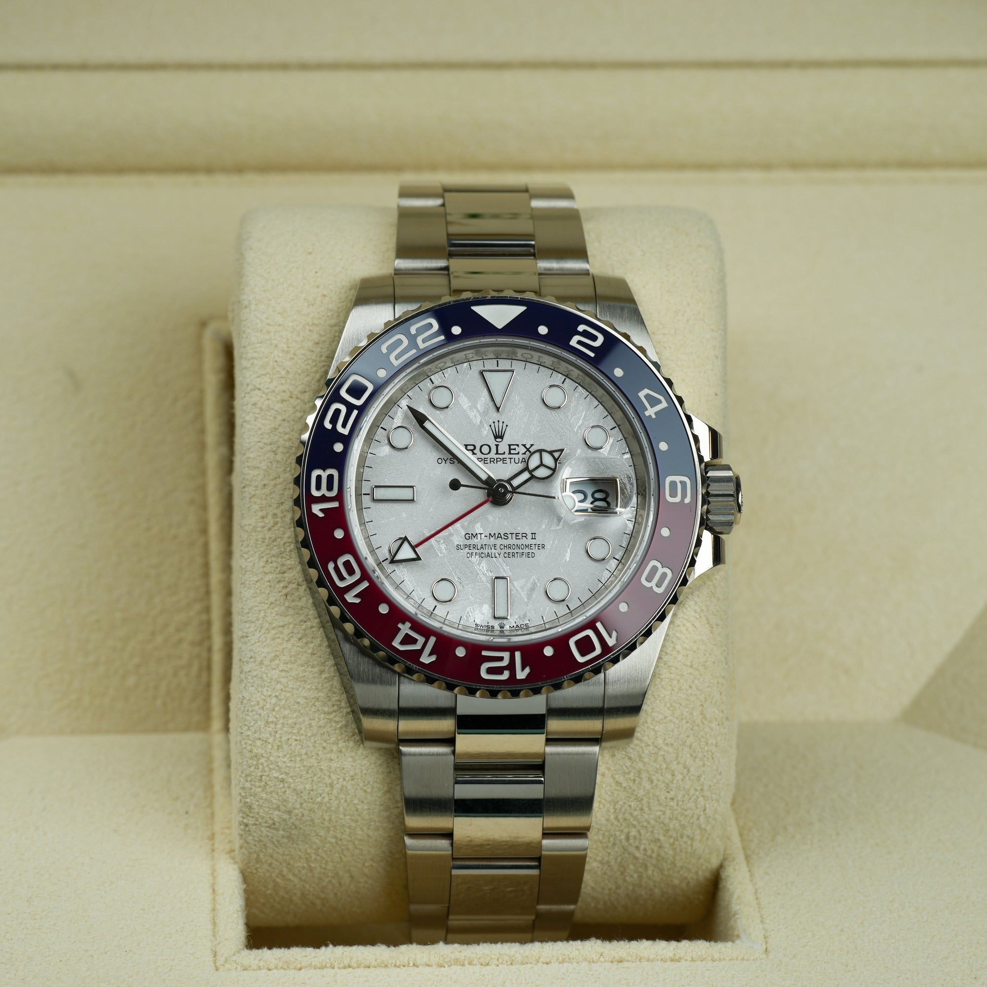 Rolex GMT-Master II 126719BLRO Meteorite front case lug