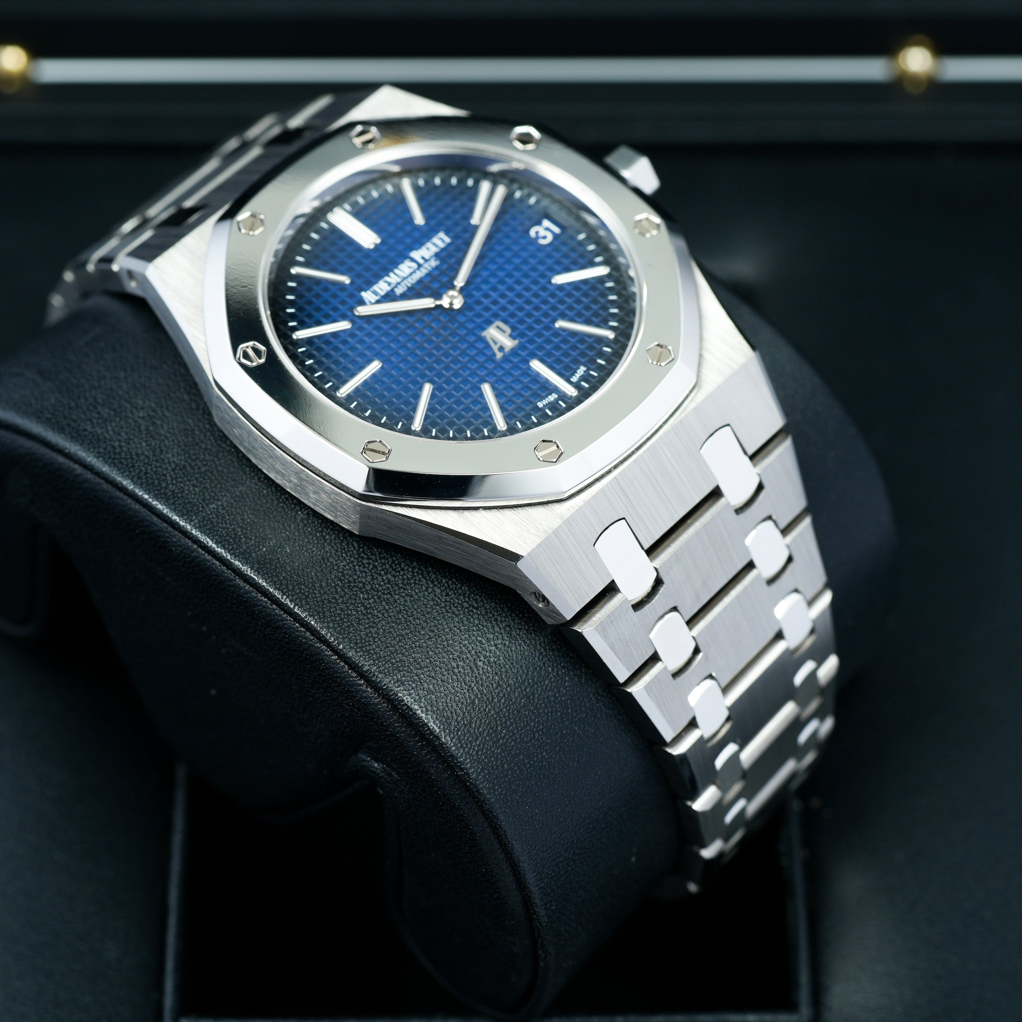 Audemars Piguet Royal Oak Jumbo Extra Thin Blue 15202IP 39mm Titanium Platinum