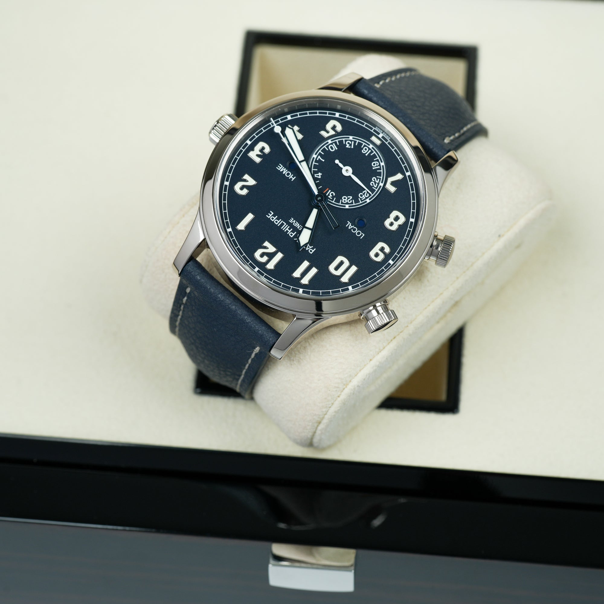 Patek Philippe Calatrava Pilot Travel Time 5524G-001 42mm