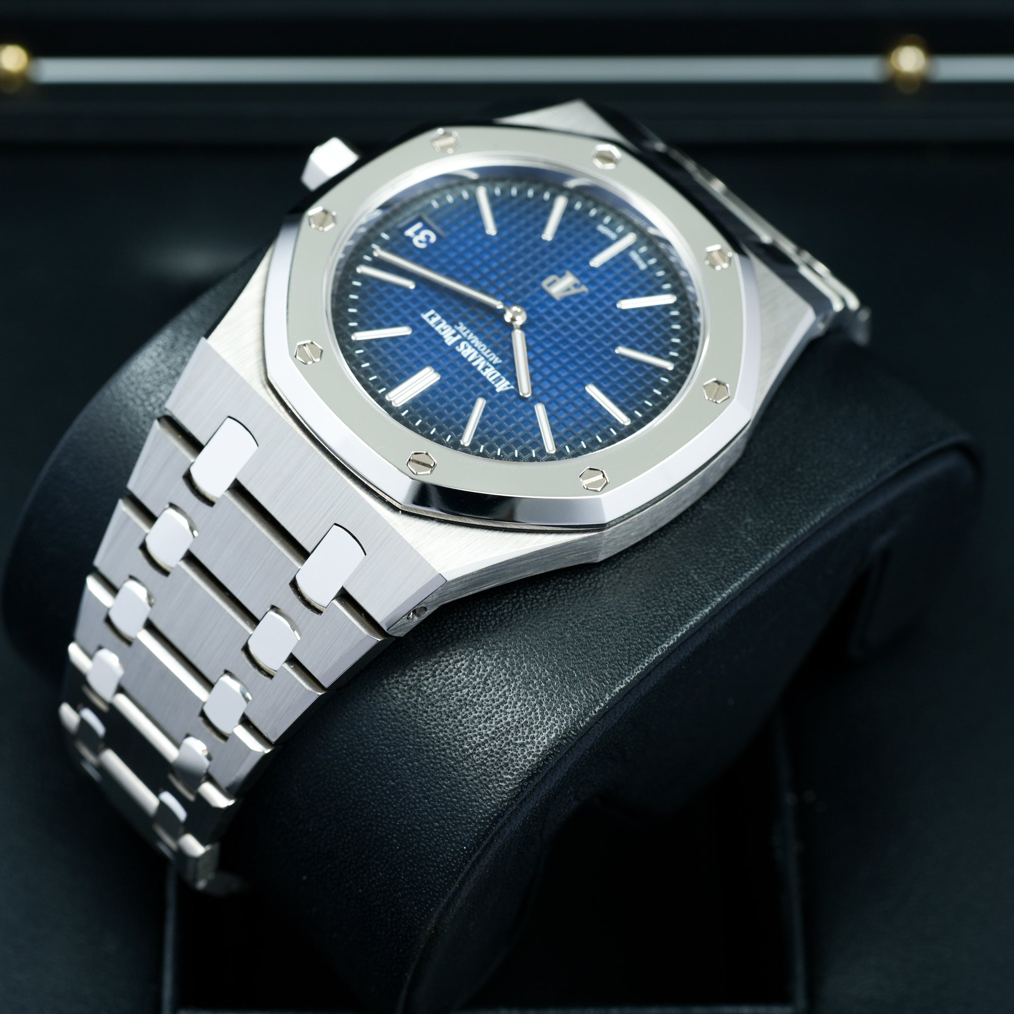 Audemars Piguet Royal Oak Jumbo Extra Thin Blue 15202IP 39mm Titanium Platinum
