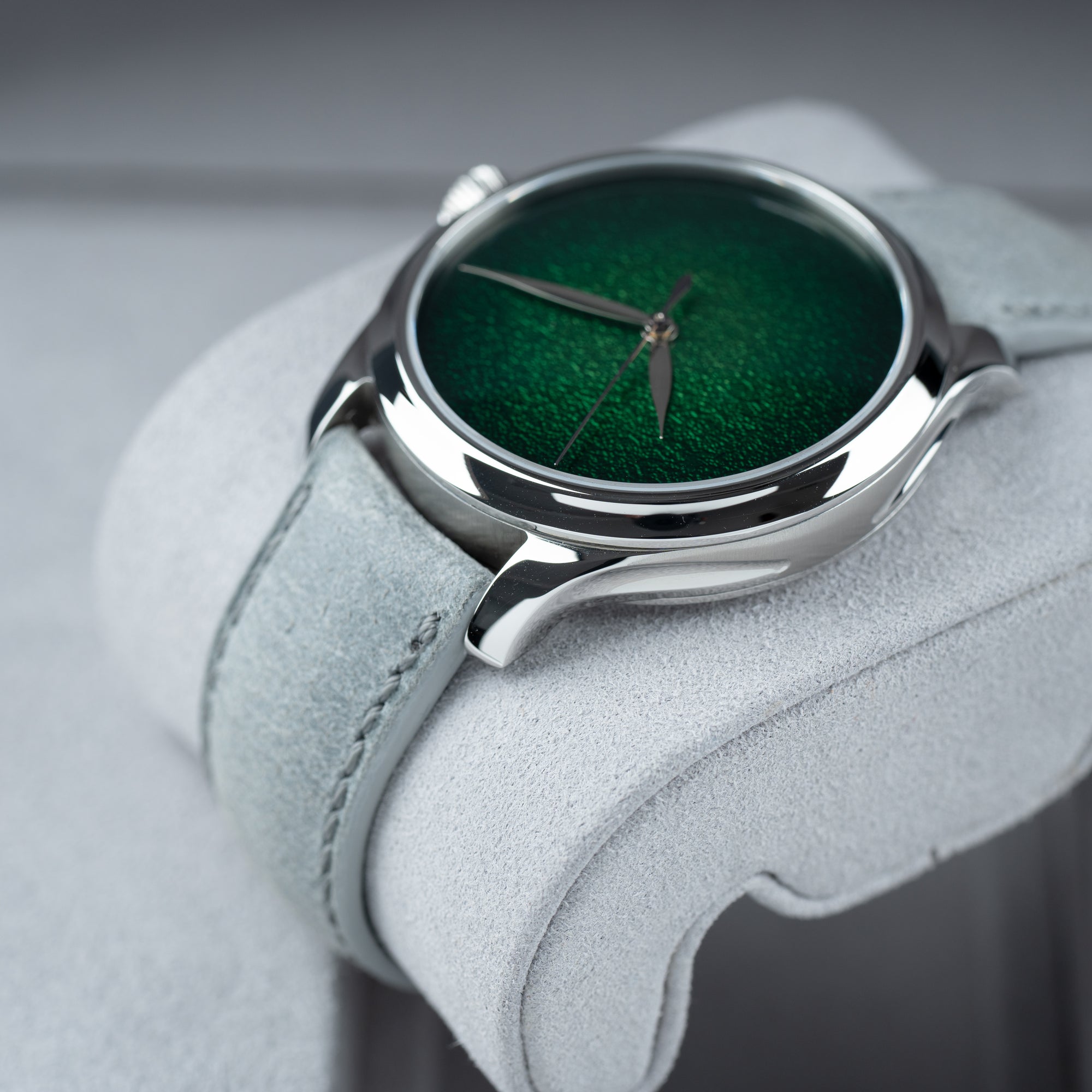 H. Moser & Cie. Endeavour Lime Green 40mm Top