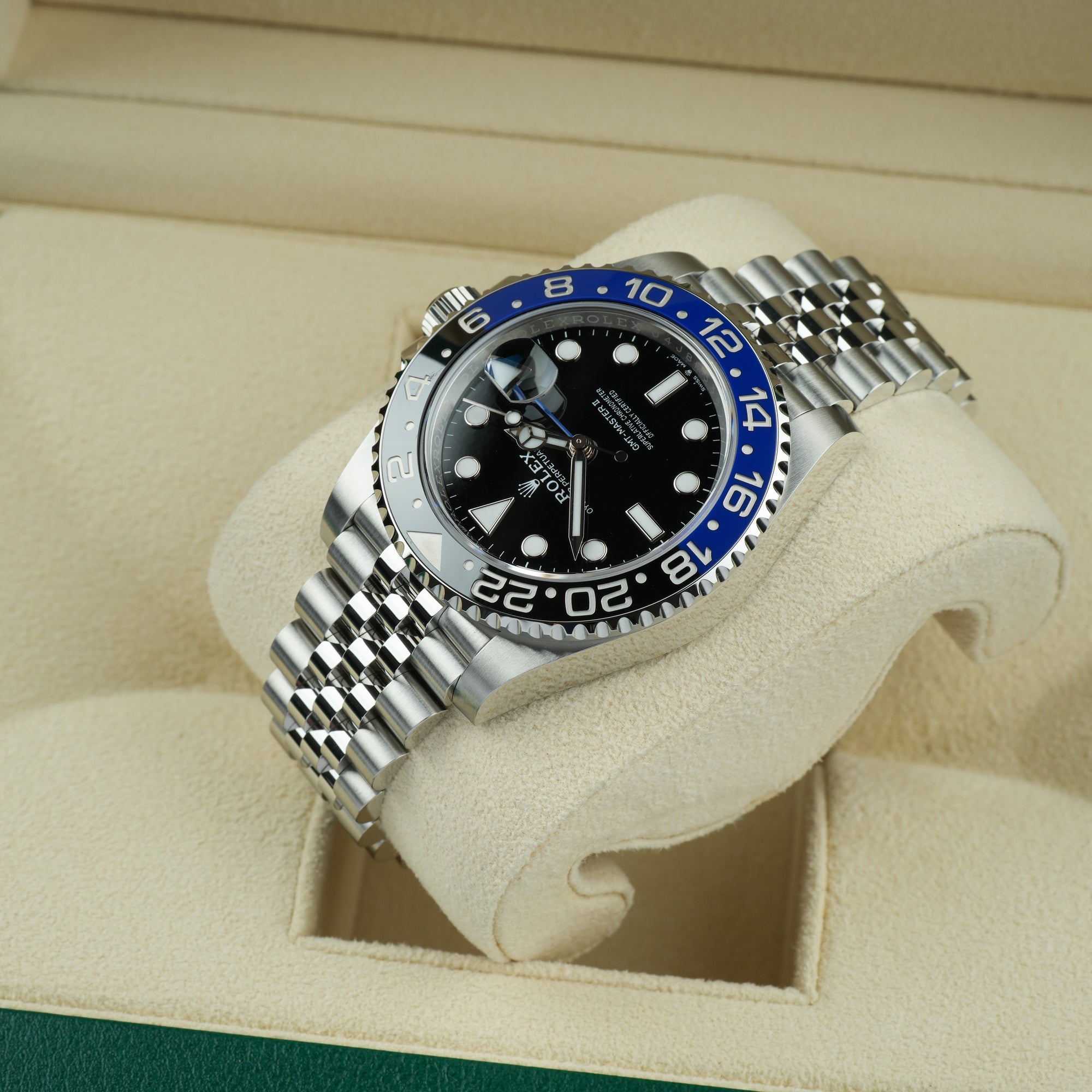 Rolex GMT-Master II Batgirl 126710BLNR Jubilee 40mm left upper lug