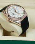 Rolex Sky-Dweller 326135 42mm case lug