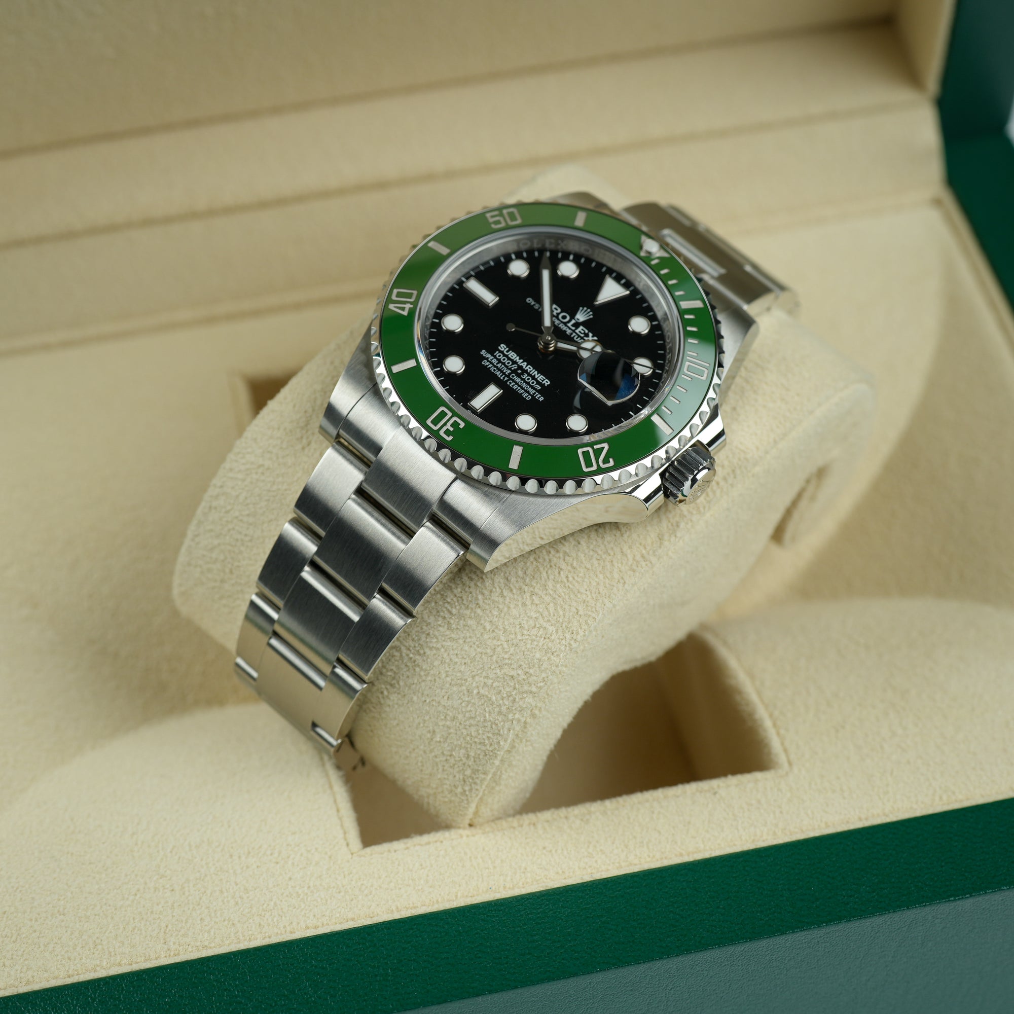 Rolex Submariner Date Starbucks 41mm case lug right lower