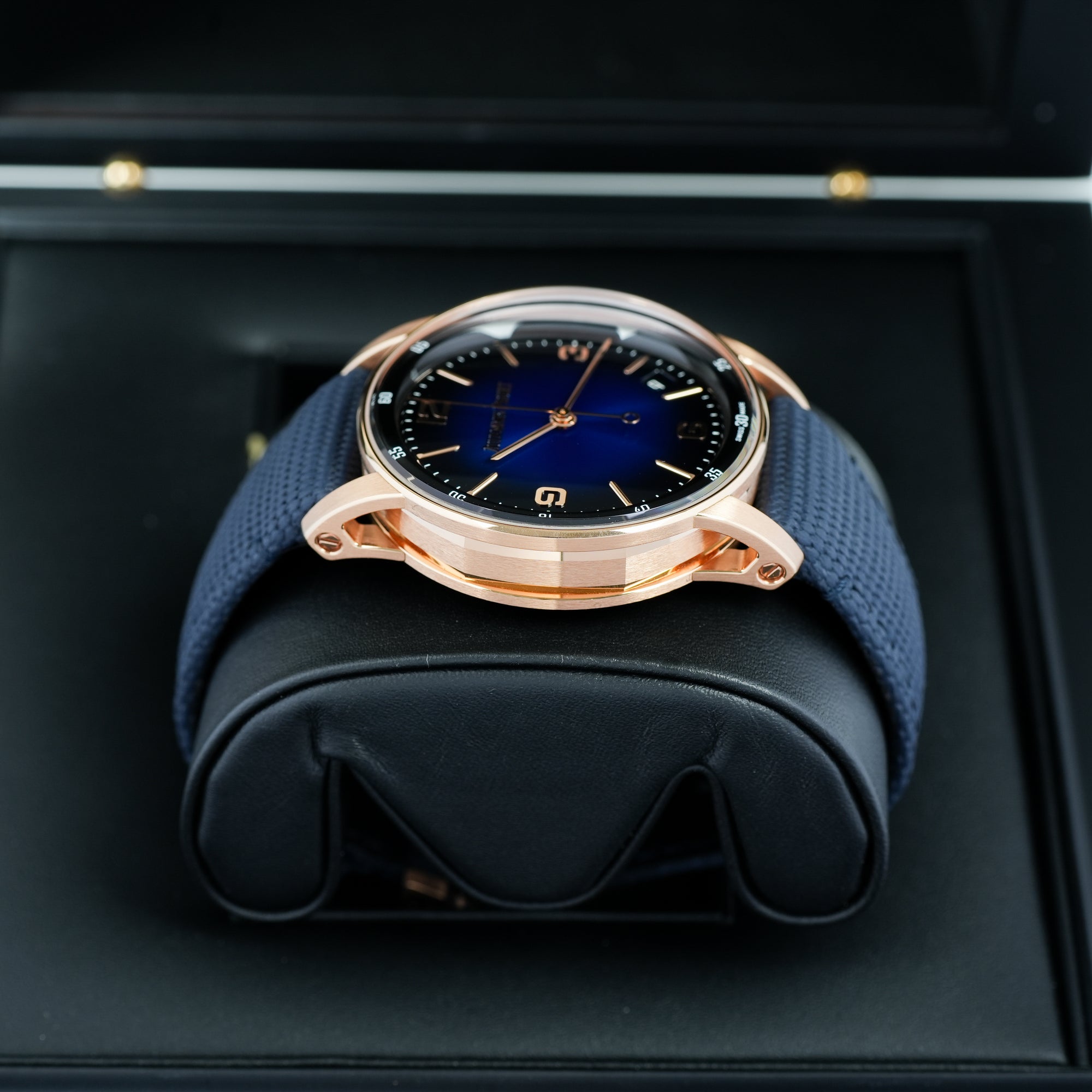 Audemars Piguet Code 11.59 Smoked Blue Dial Rose Gold 15210OR.OO.A028CR.01 case strap