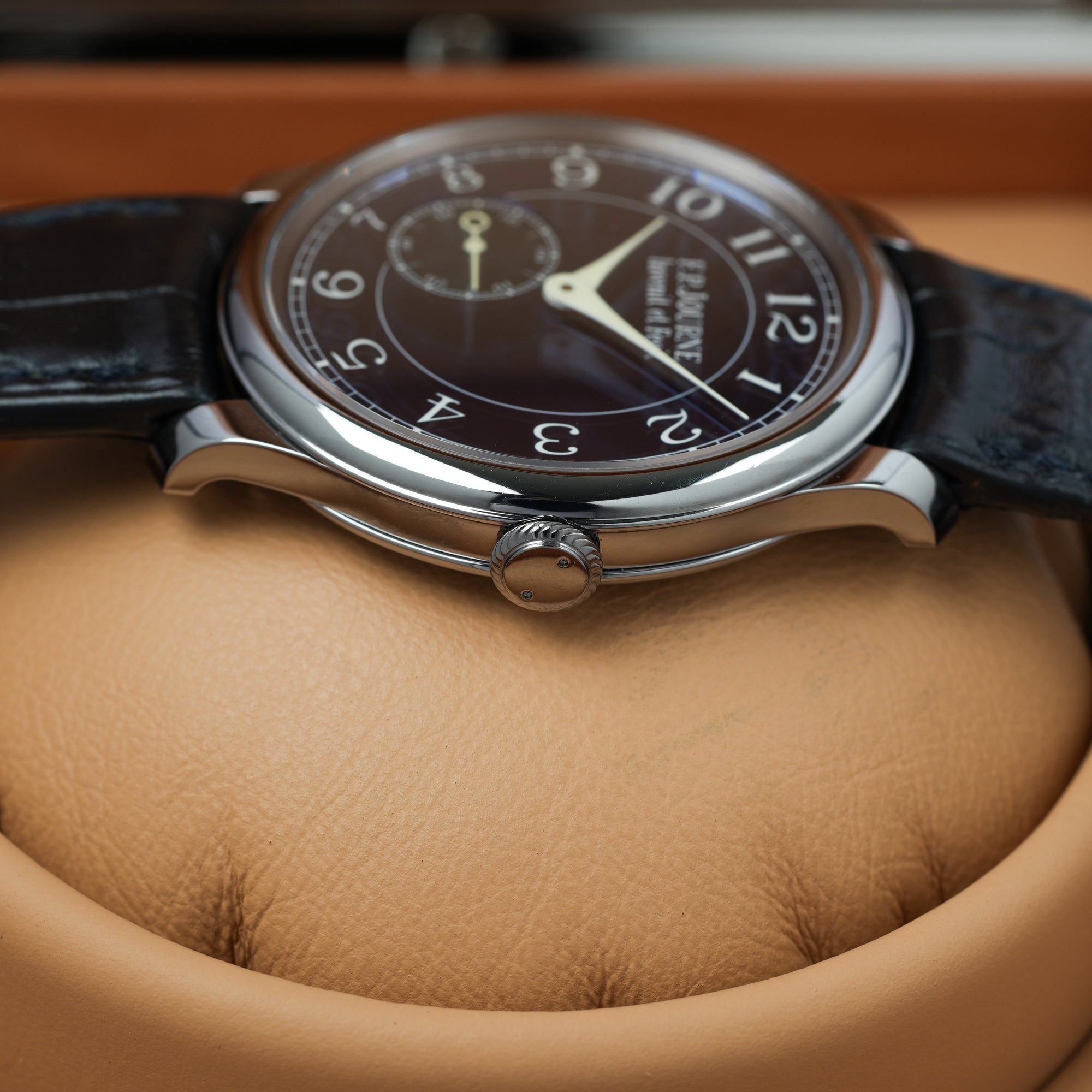 F.P. Journe Chronometre Bleu case crown