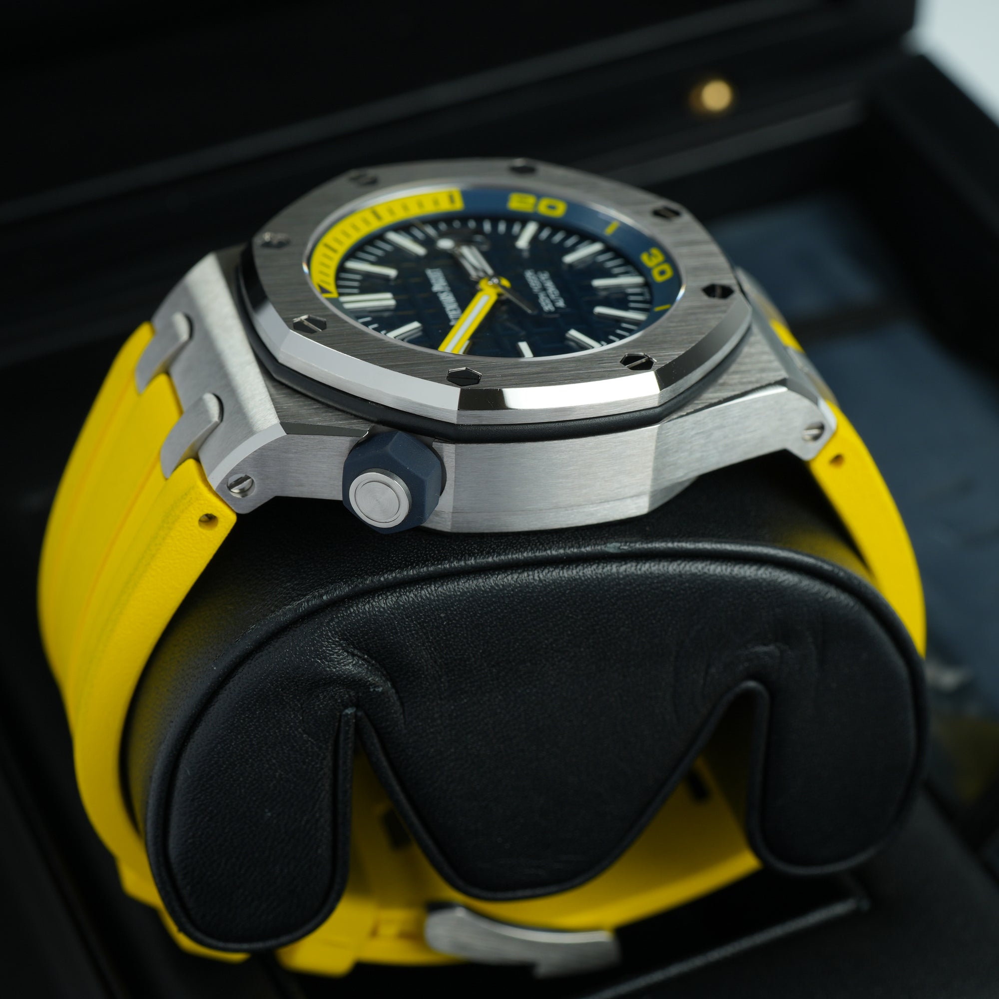 Audemars Piguet Royal Oak Offshore 42 Diver Funky Colour 