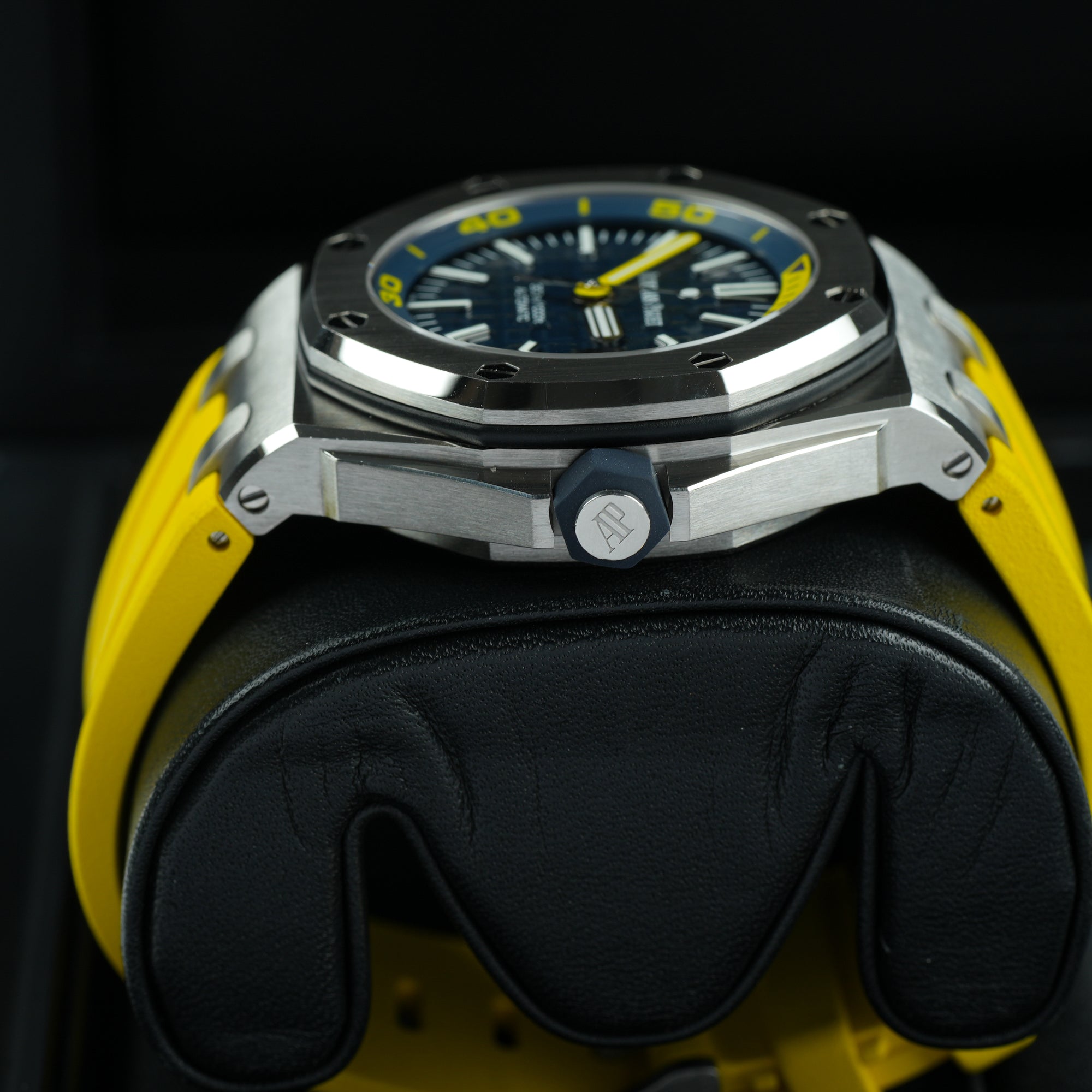 Audemars Piguet Royal Oak Offshore 42 Diver Funky Colour 