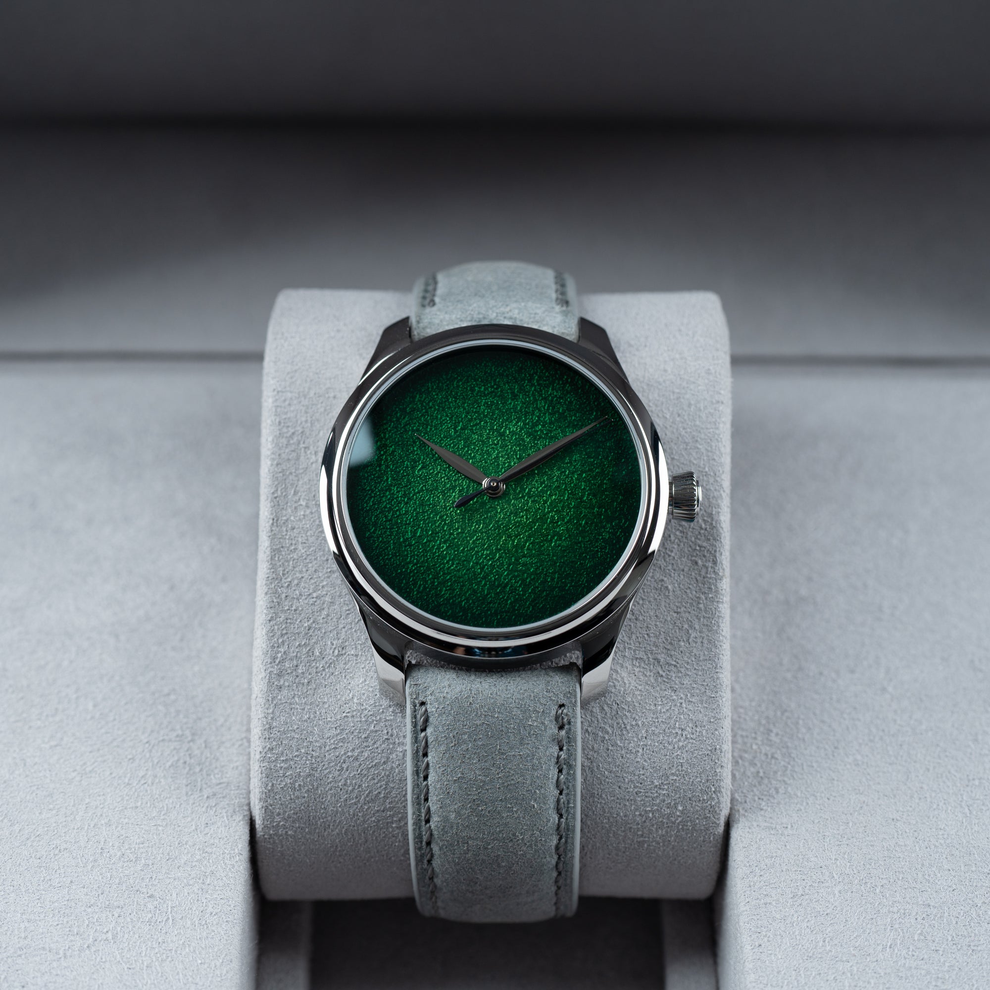 H. Moser & Cie. Endeavour Lime Green 40mm High Resolution