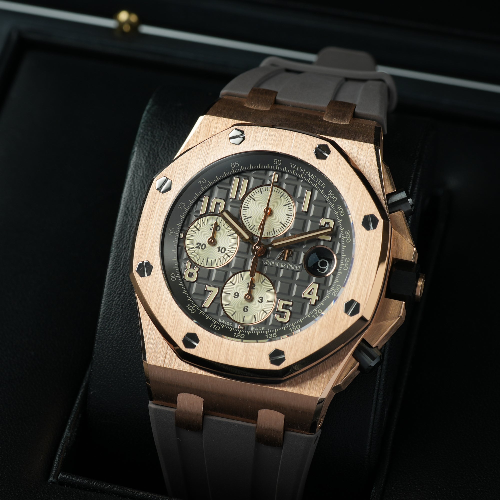 AP Royal Oak Offshore 42mm Gold Front View