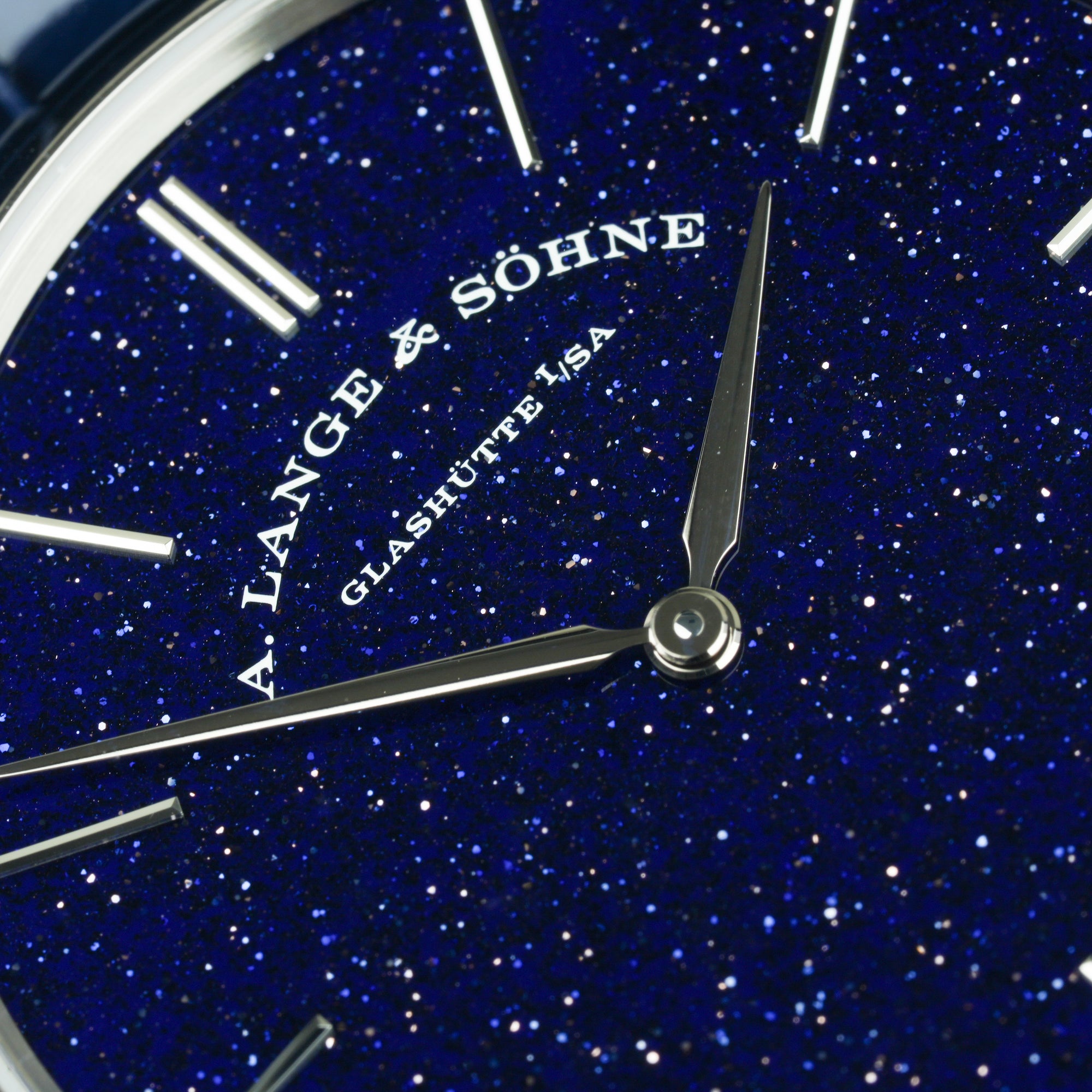 A. Lange & Söhne Saxonia Thin 205.086 39mm dial close up