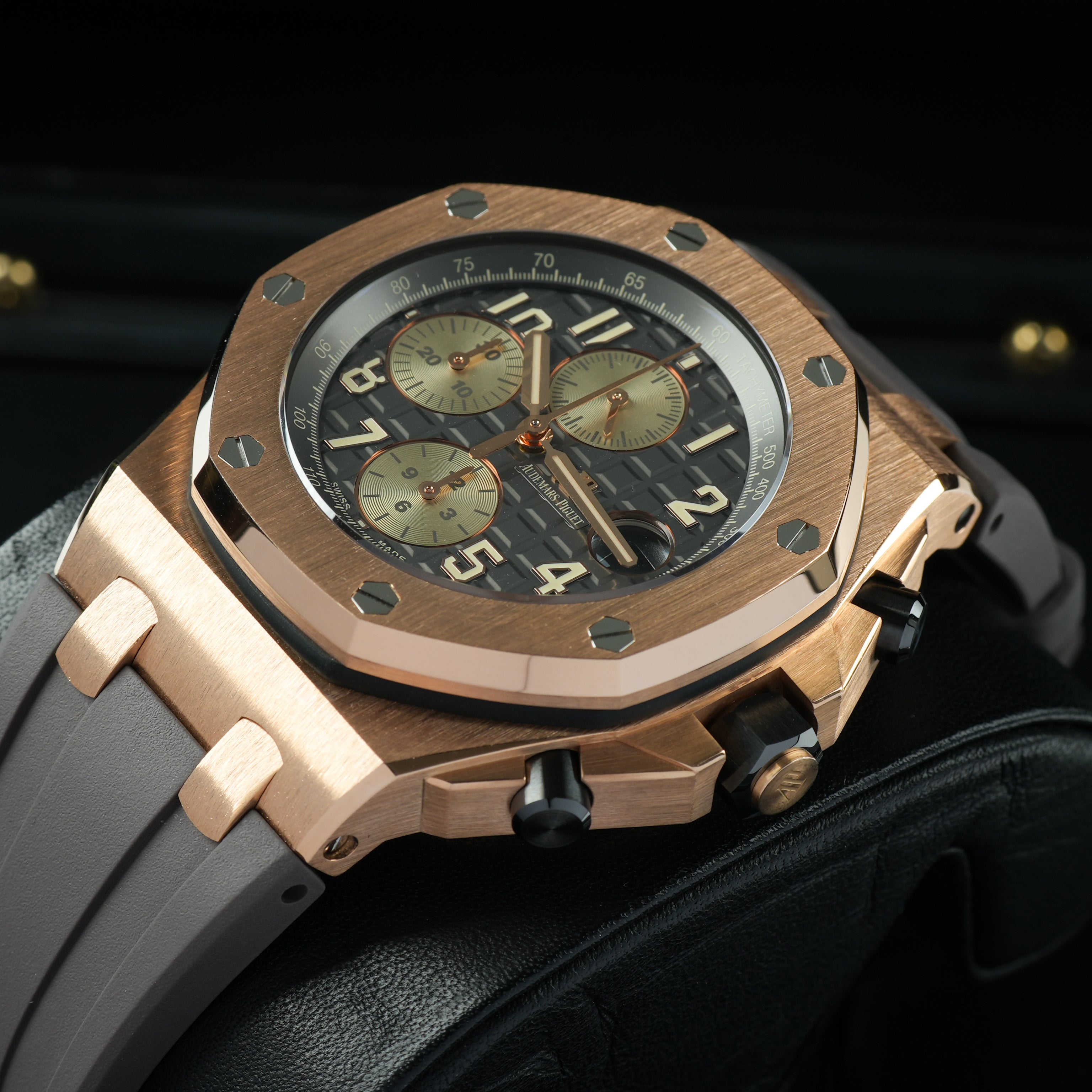  ブラウンカーキ/ベージュゴールド atp O表記 Audemars Piguet Royal Oak Offshore 42mm – JJ Timepiece Co