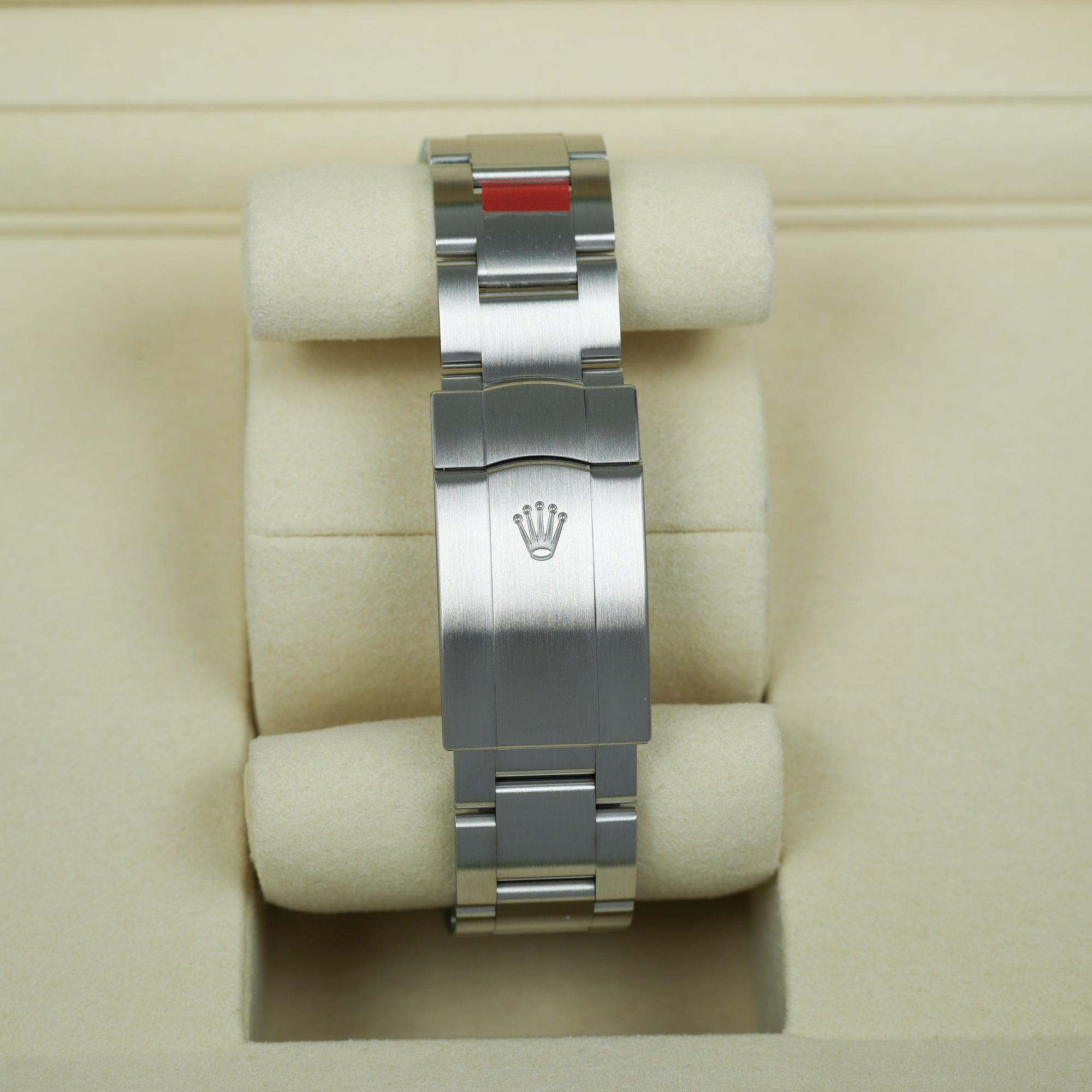 Rolex Oyster Perpetual Pistachio 134300 41mm buckle