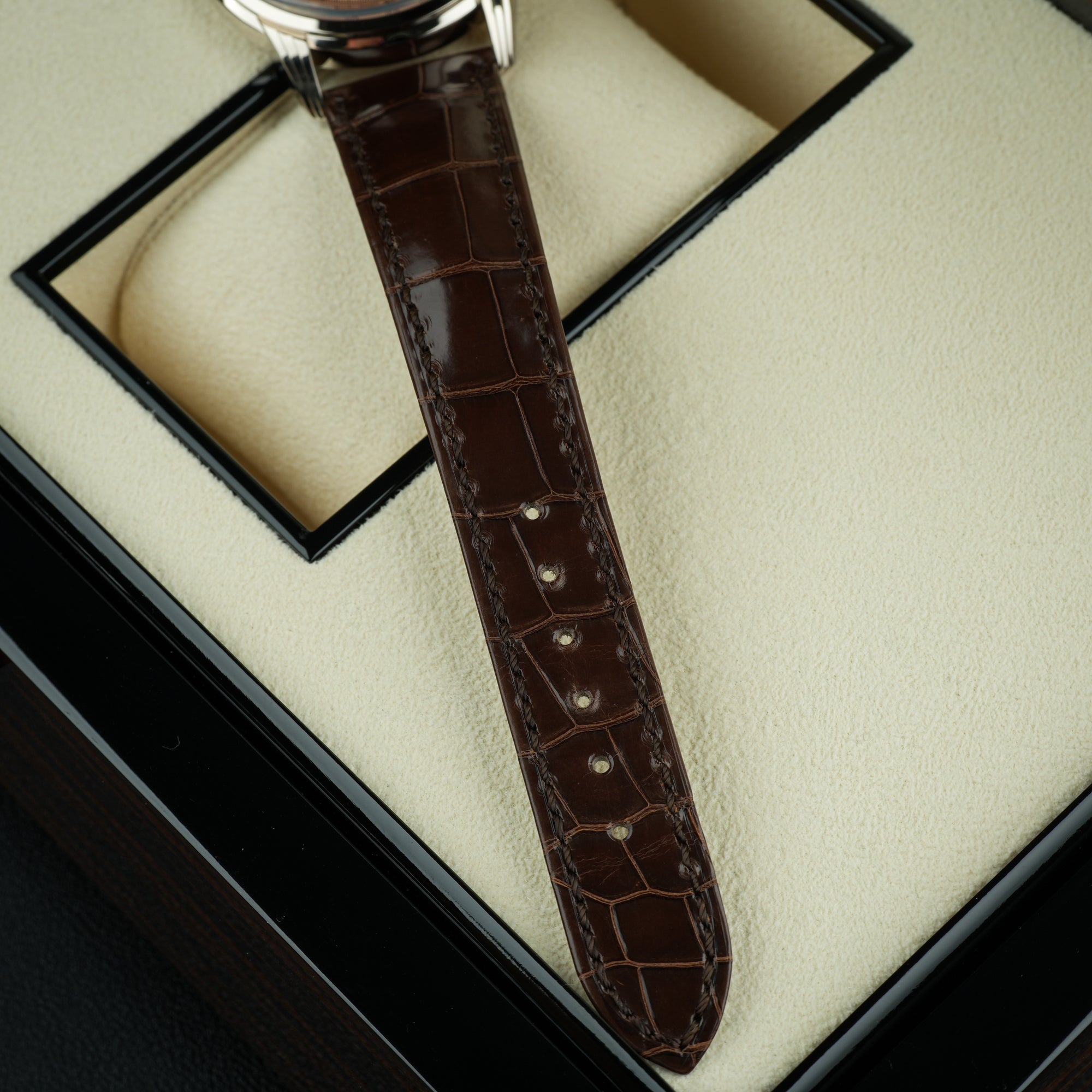 Patek Philippe Complications Salmon 41mm 5172G-010 white gold leather strap brown