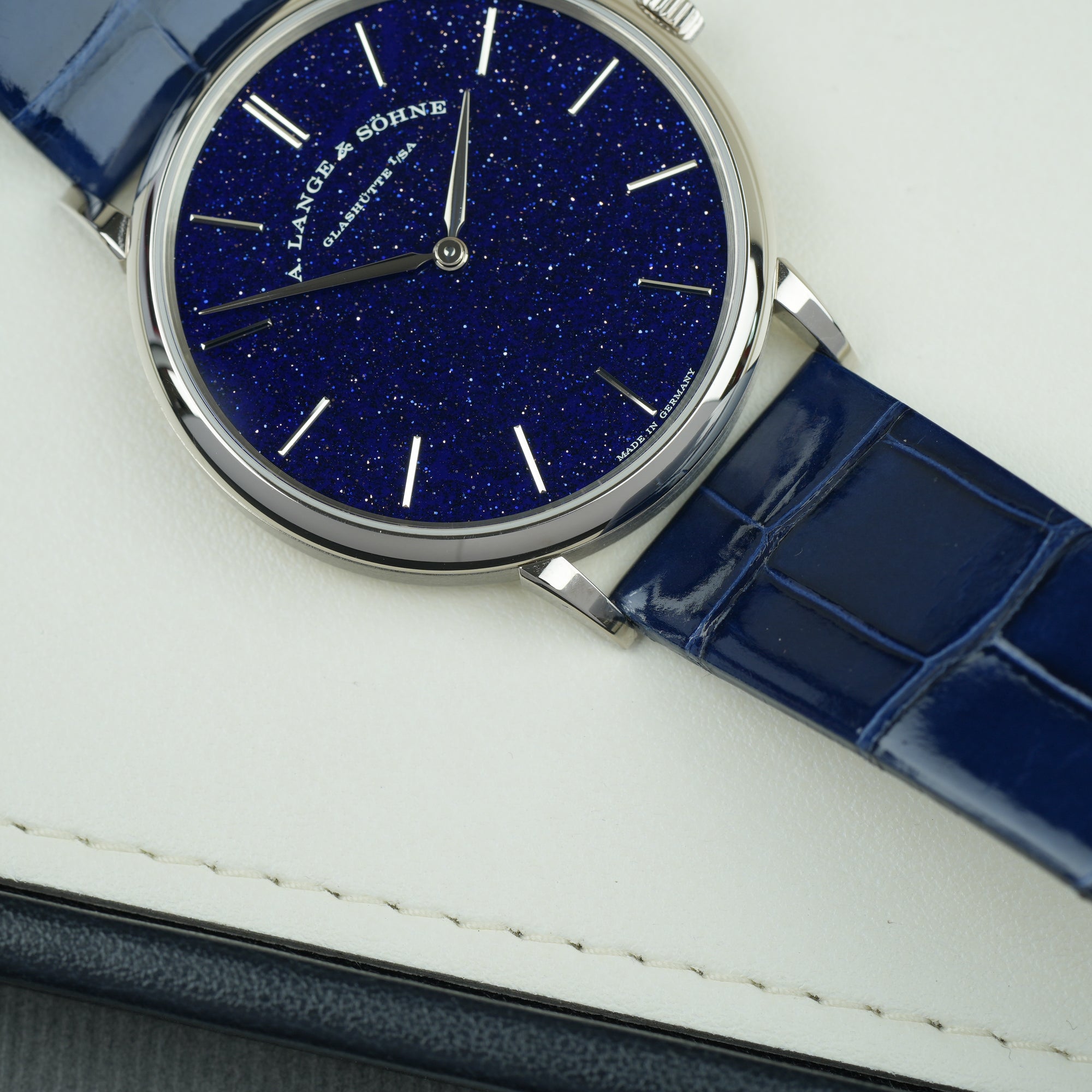 A. Lange & Söhne Saxonia Thin 205.086 39mm