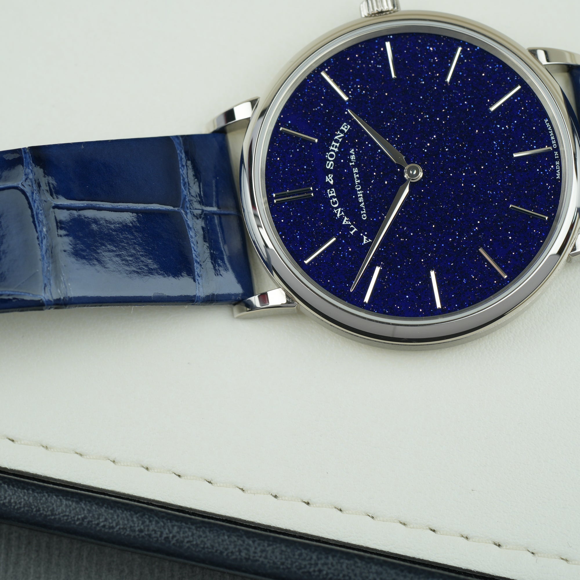 A. Lange & Söhne Saxonia Thin 205.086 39mm