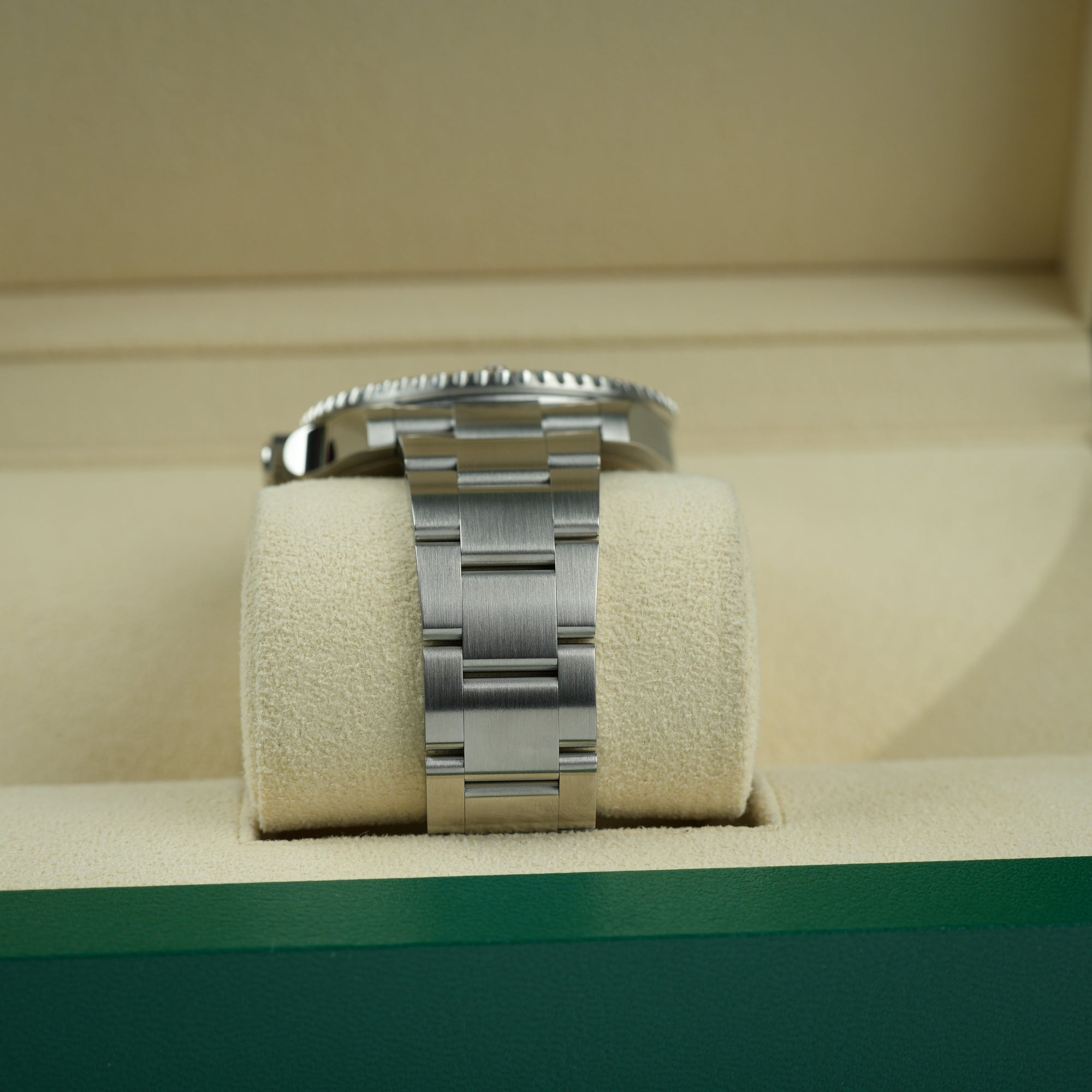 Rolex Submariner Date Starbucks 41mm case lug bracelet