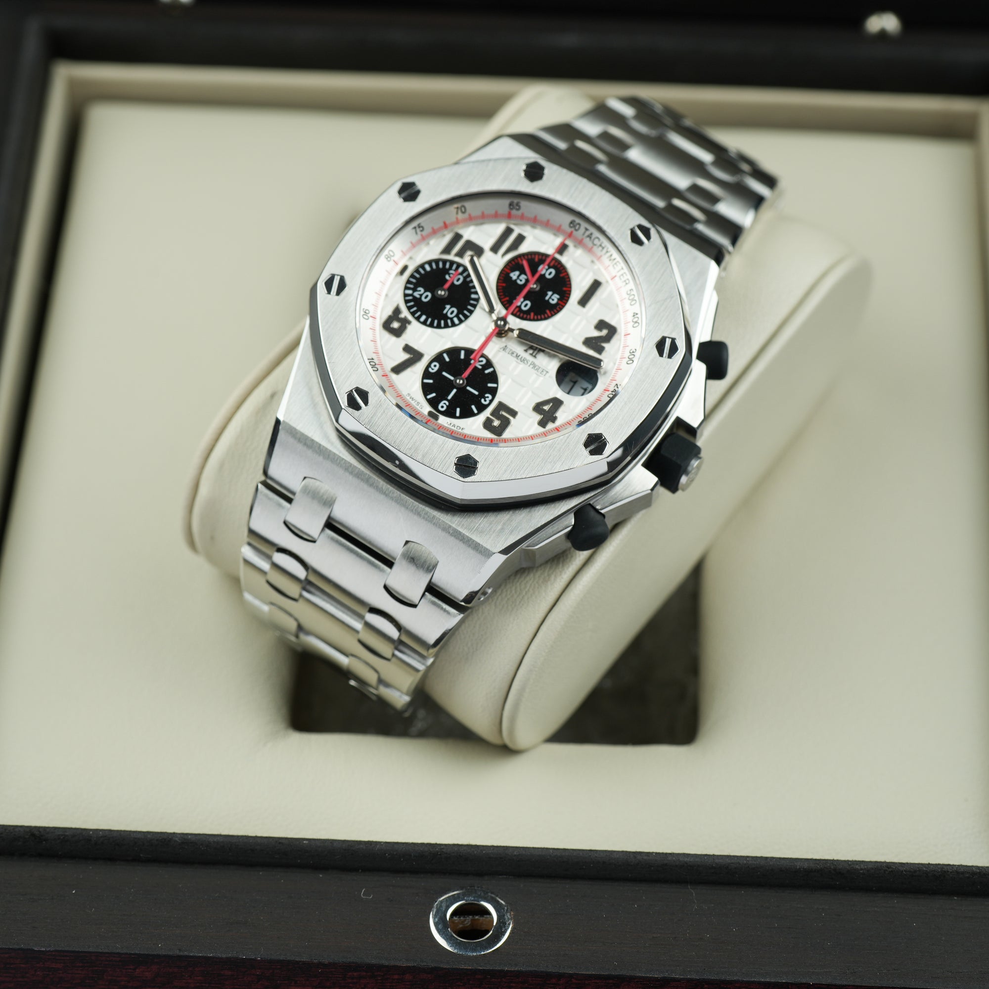 AP Royal Oak Offshore 42mm Panda High Resolution