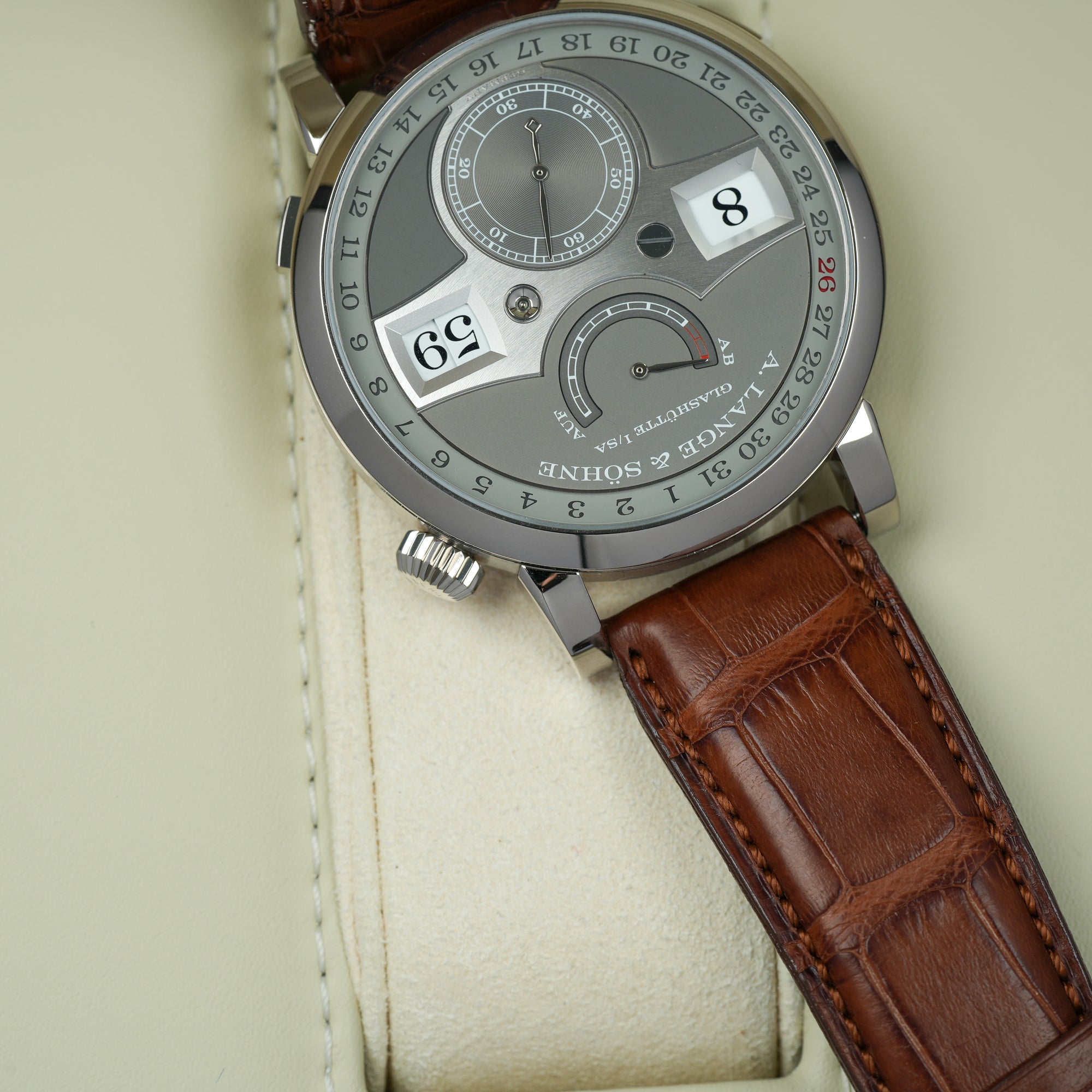 A. Lange & Söhne Zeitwerk Date 148.038 44mm dial front case lug