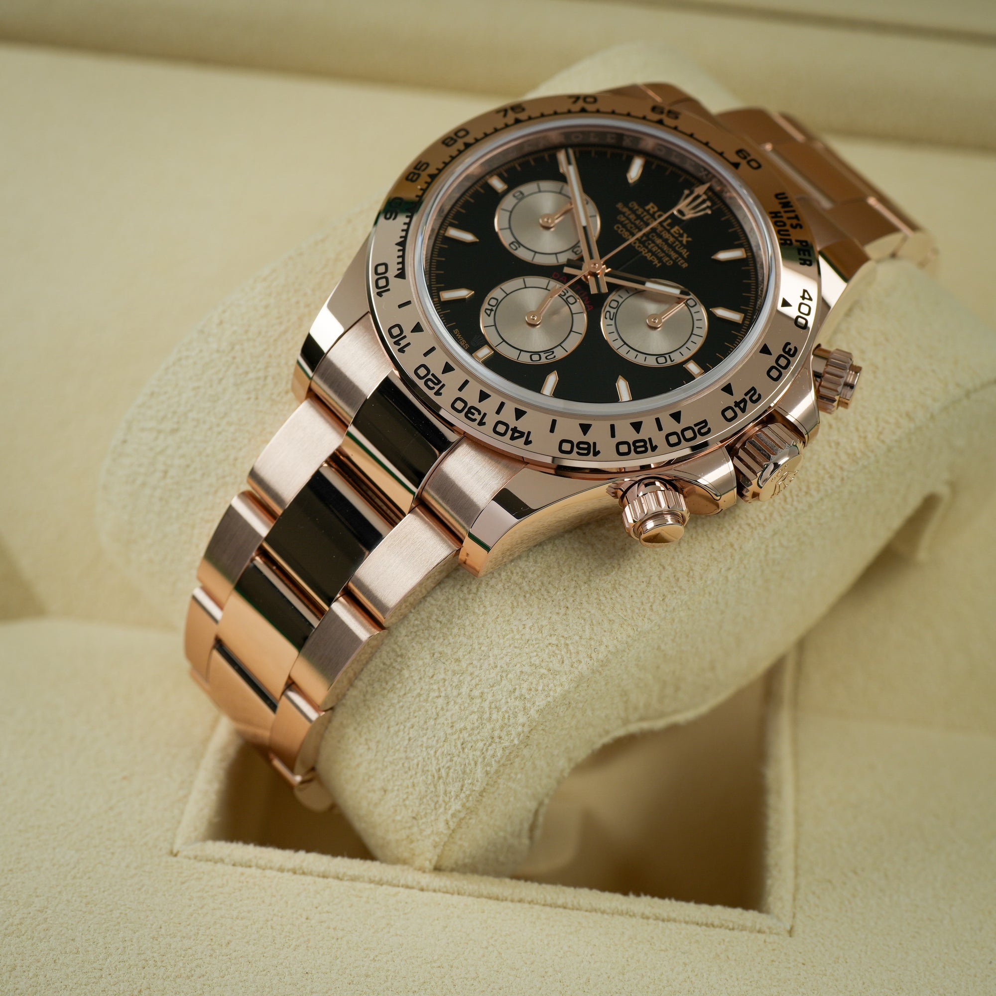Rolex Daytona 126505 case lug right lower