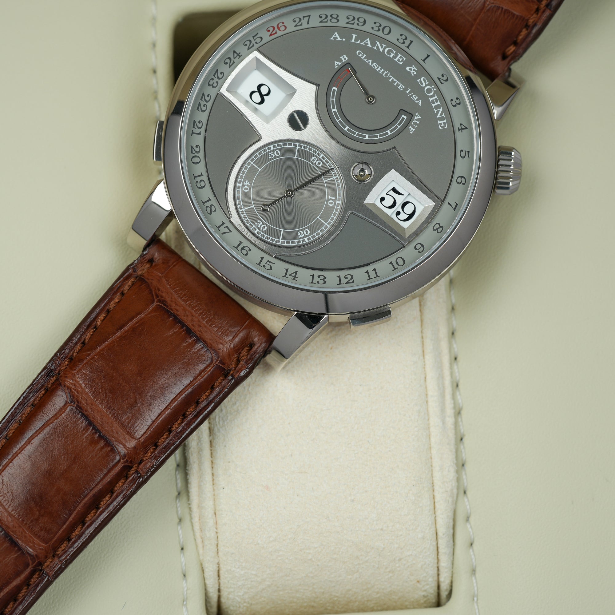A. Lange & Söhne Zeitwerk Date 148.038 44mm dial front case lug