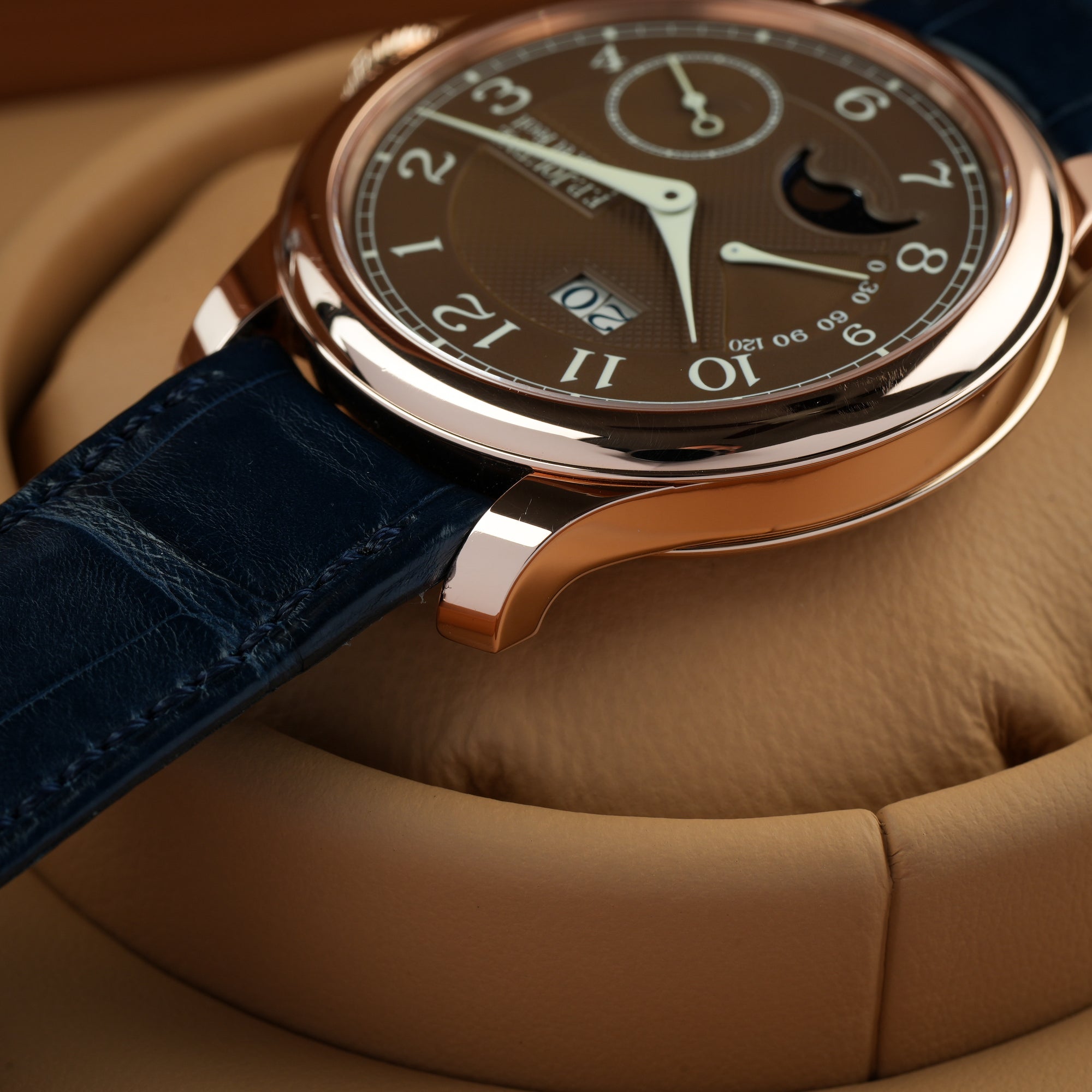 F. P. Journe Octa Automatique Lune Havana 42mm top left lug case rose gold