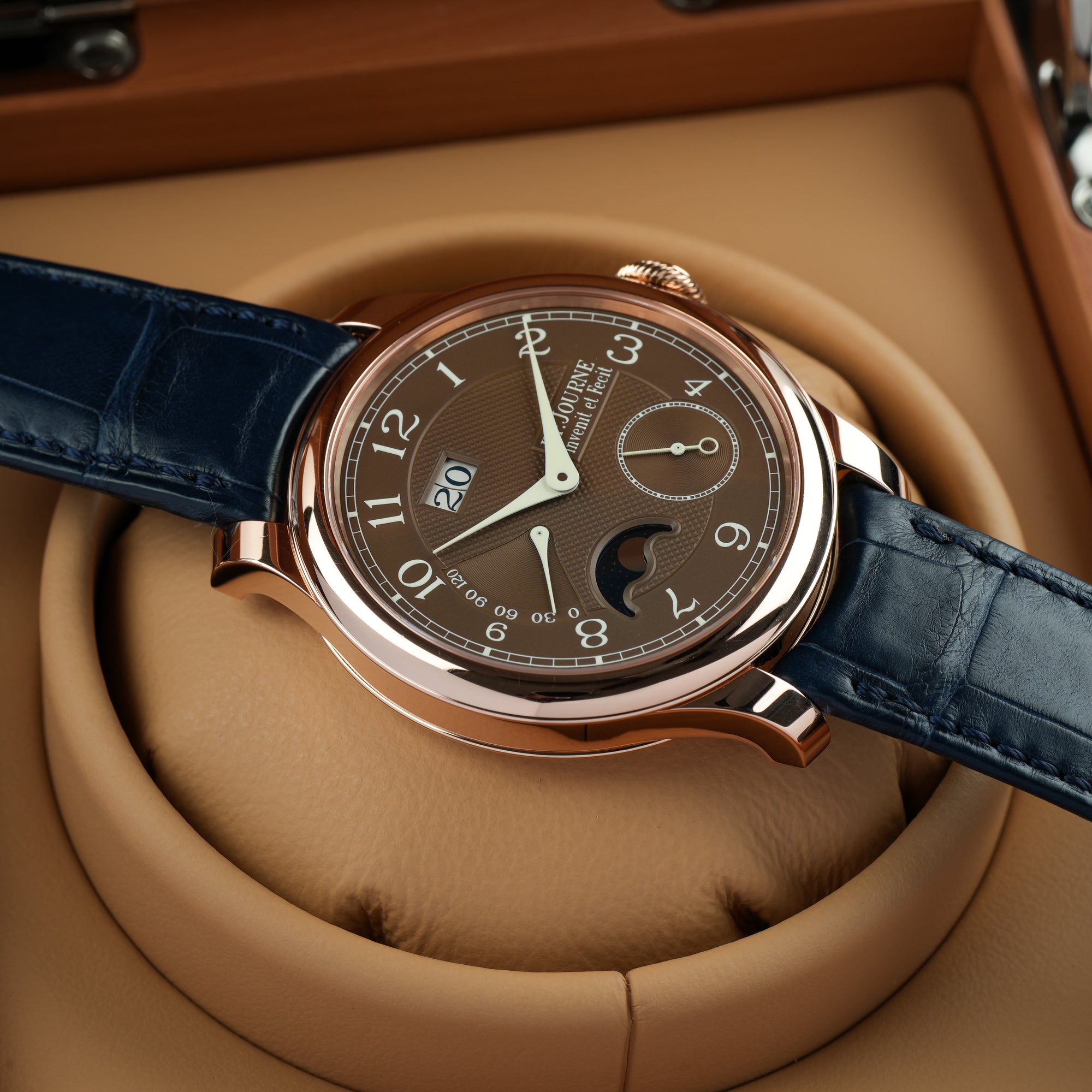 F. P. Journe Octa Automatique Lune Havana 42mm rose gold case top down