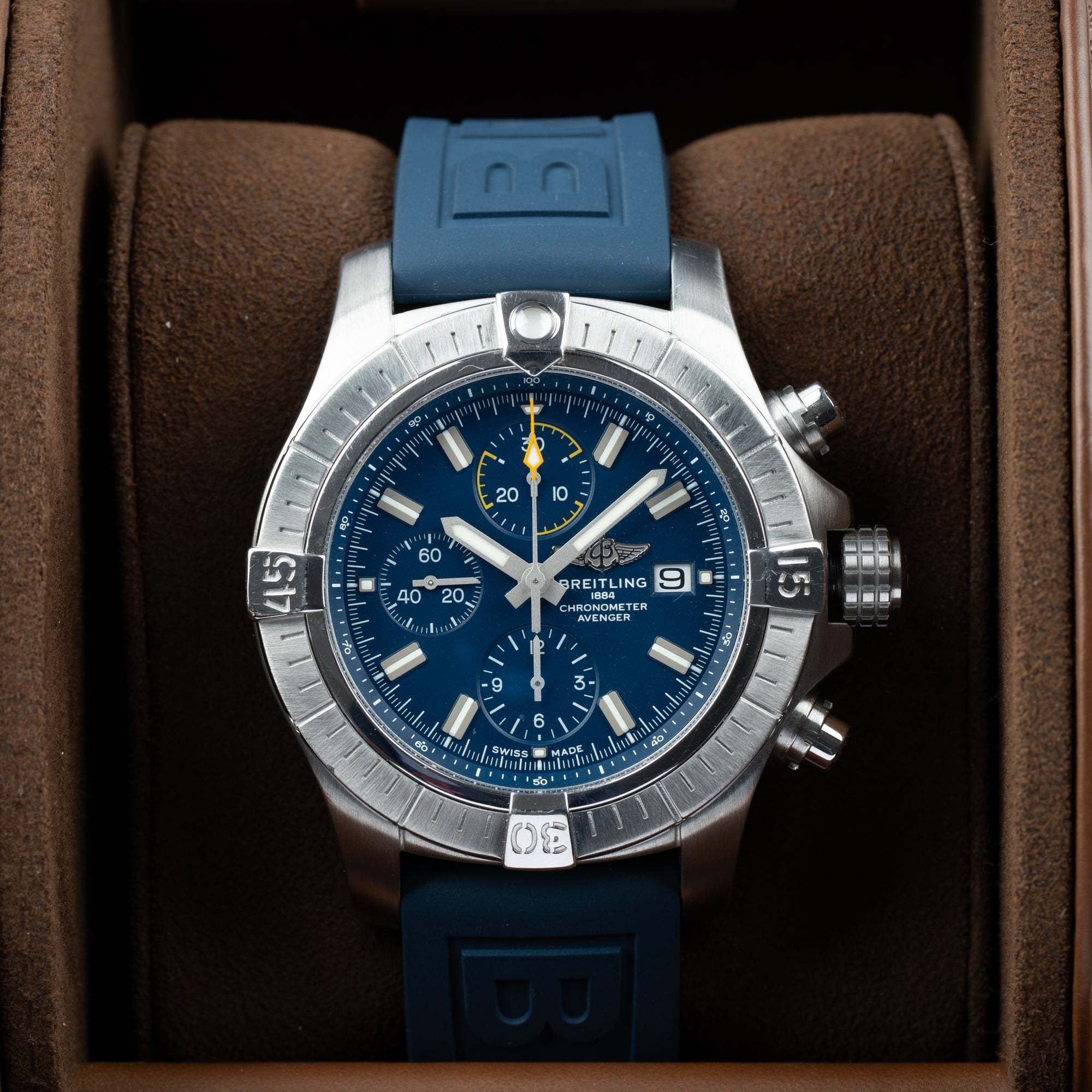 Breitling Avenger Chronograph 45 Closeup