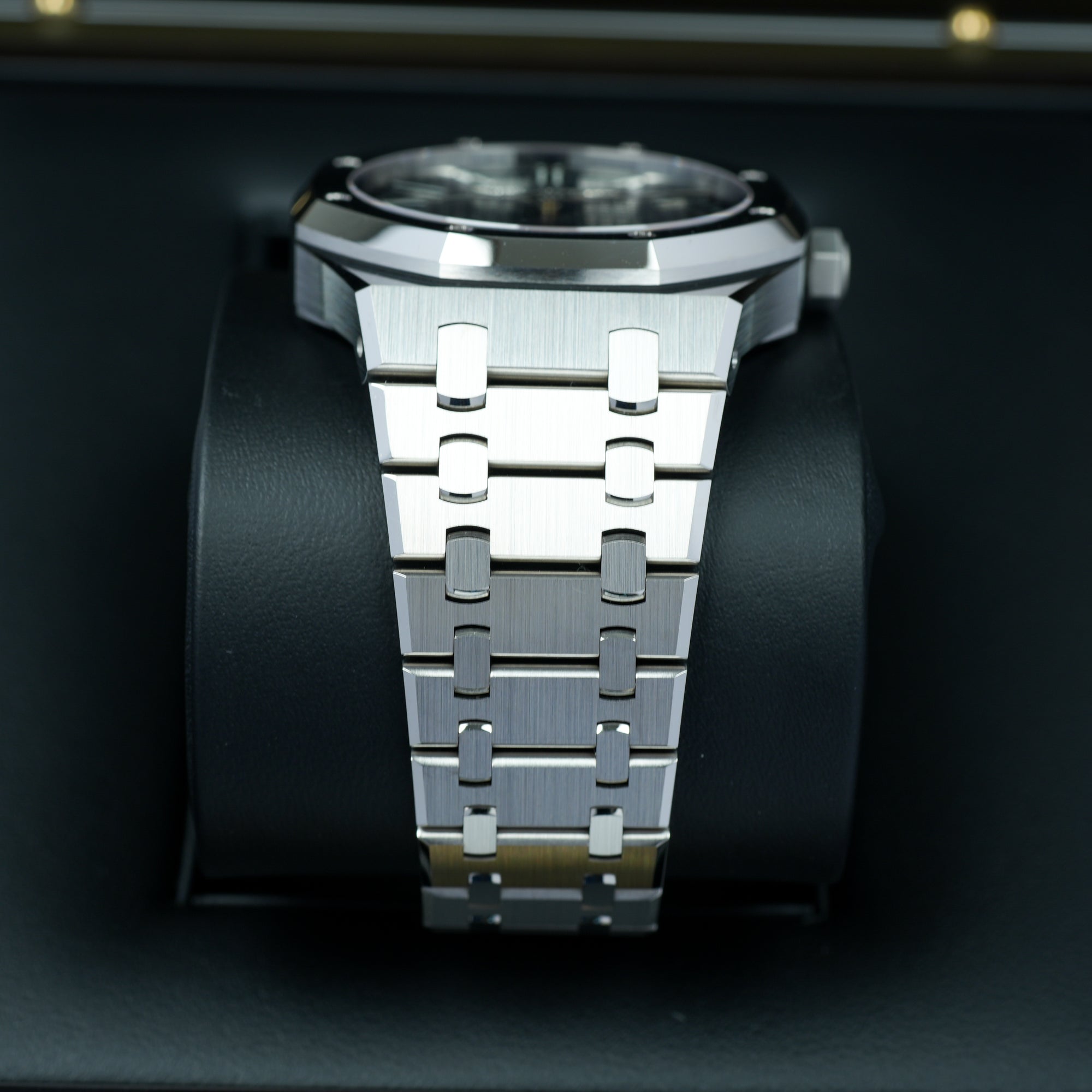 Audemars Piguet Royal Oak 50th Anniversary Blue 15510ST 41mm bracelet