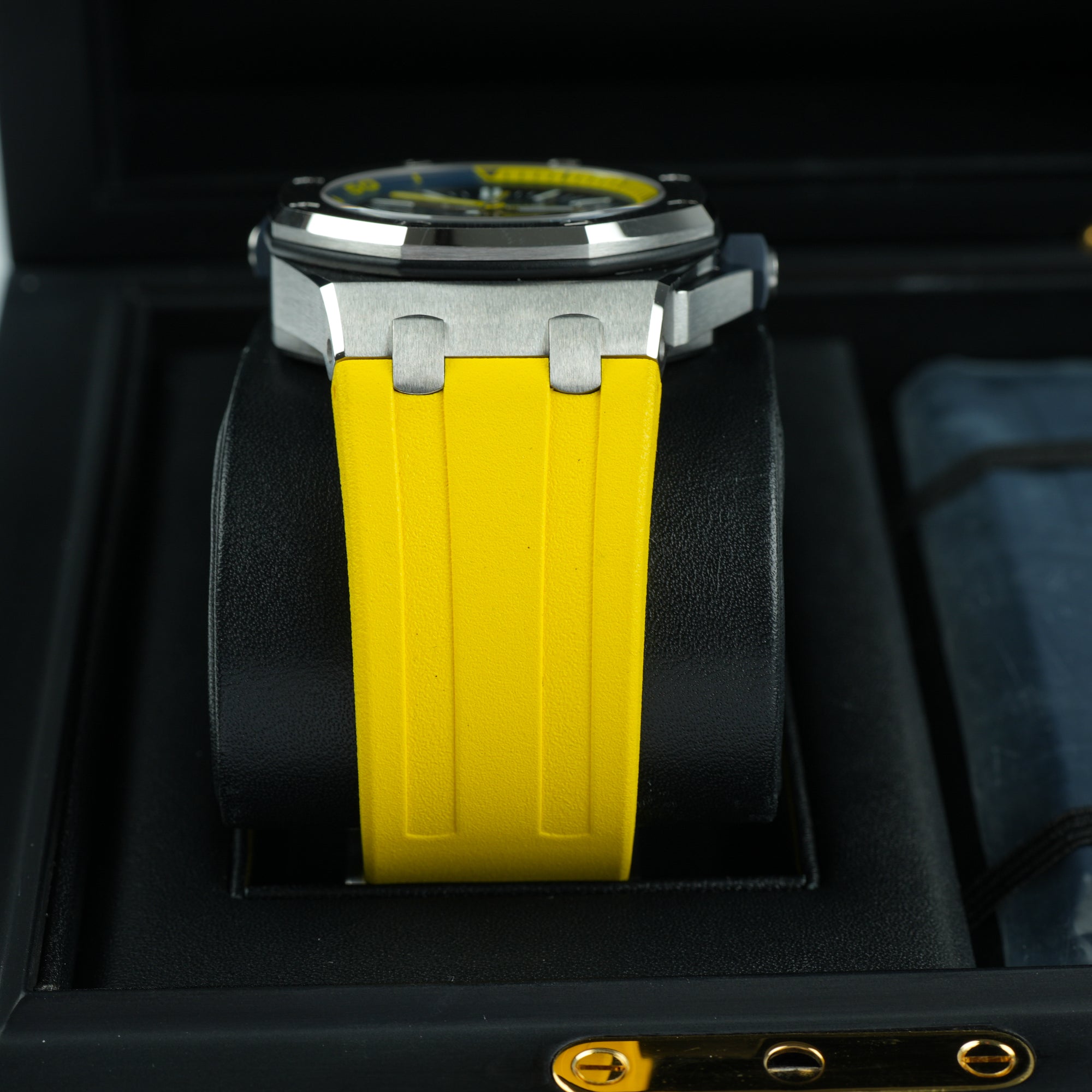 Audemars Piguet Royal Oak Offshore 42 Diver Funky Colour 