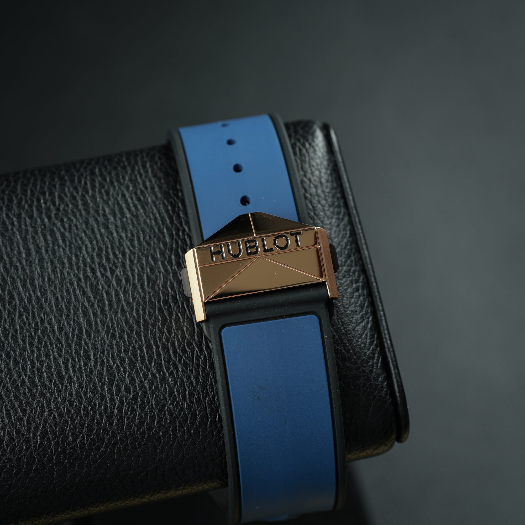 Hublot Big Bang Sang Bleu II King Gold Blue 45mm Clasp