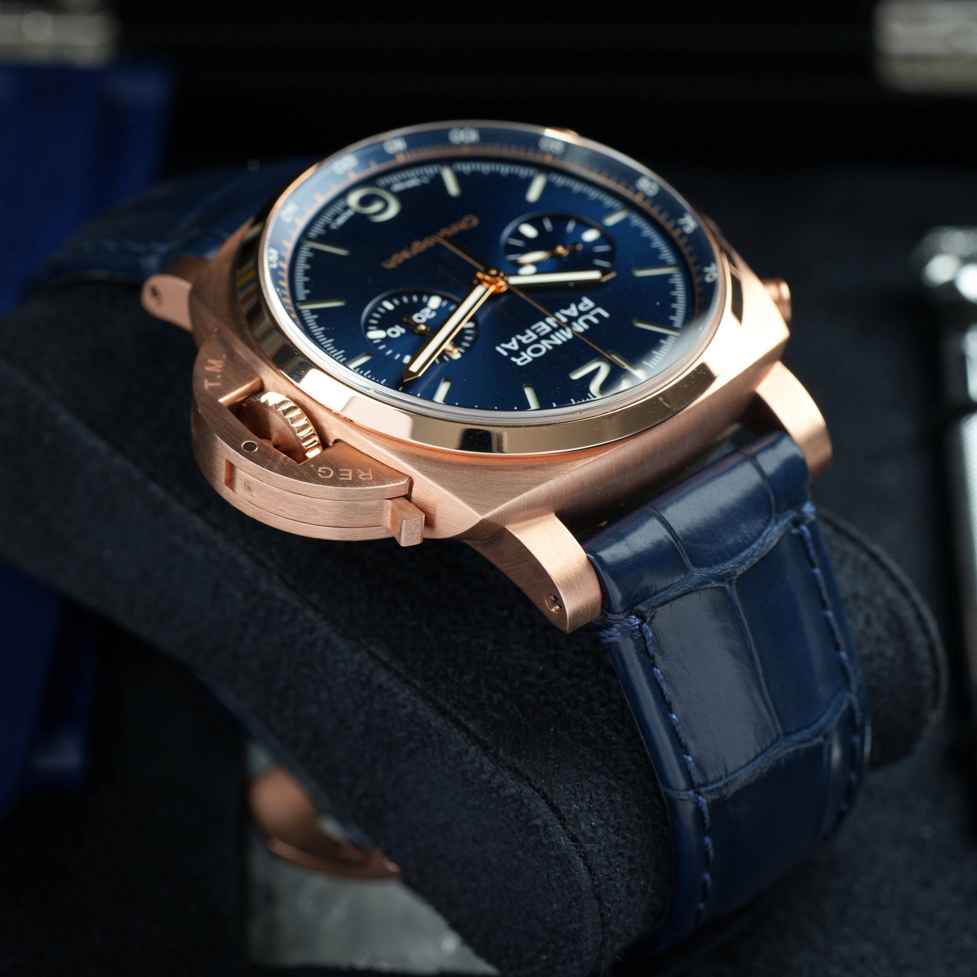 Panerai Luminor Goldtech Blu Notte 44mm Top View