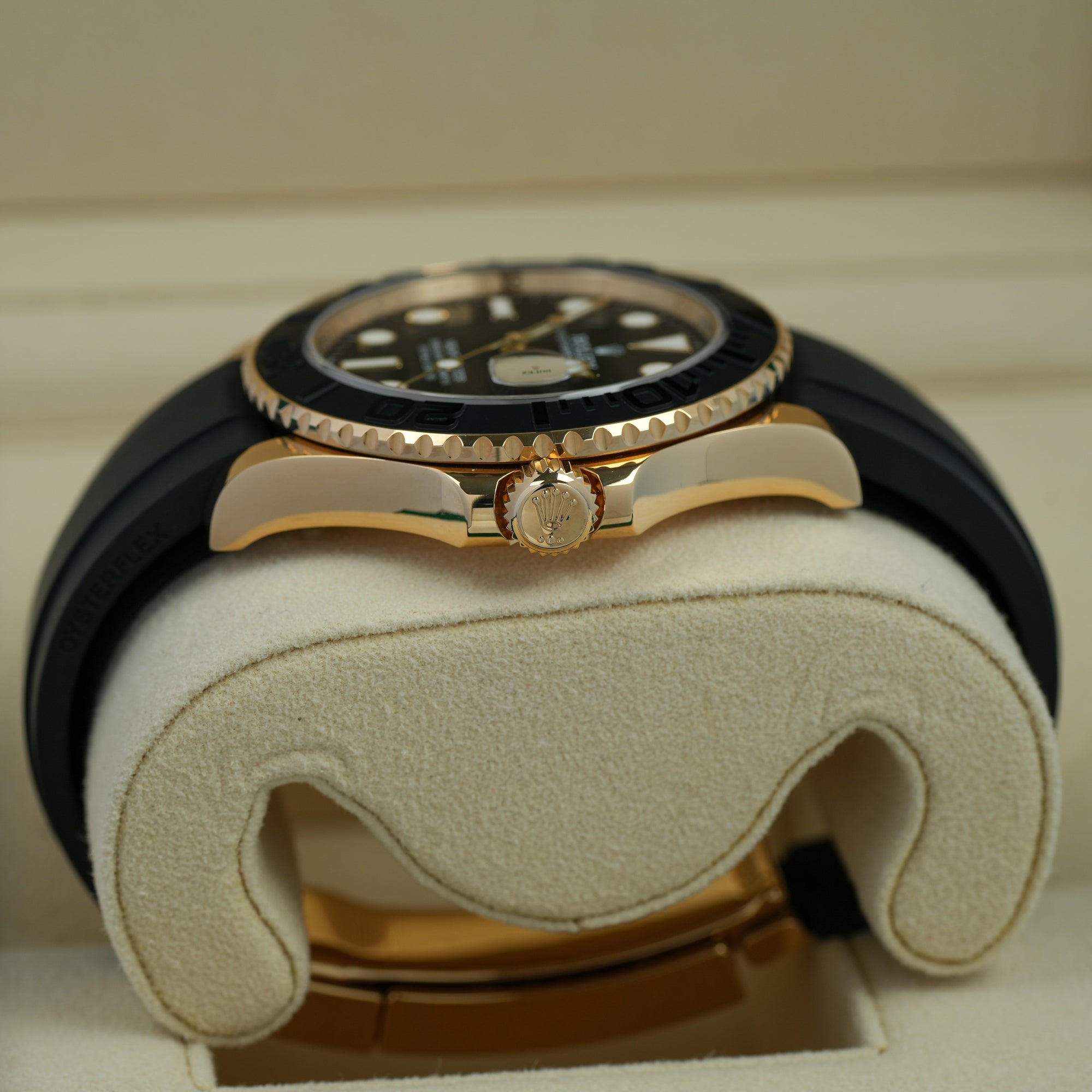 Rolex Yacht-Master 226658 case lug crown