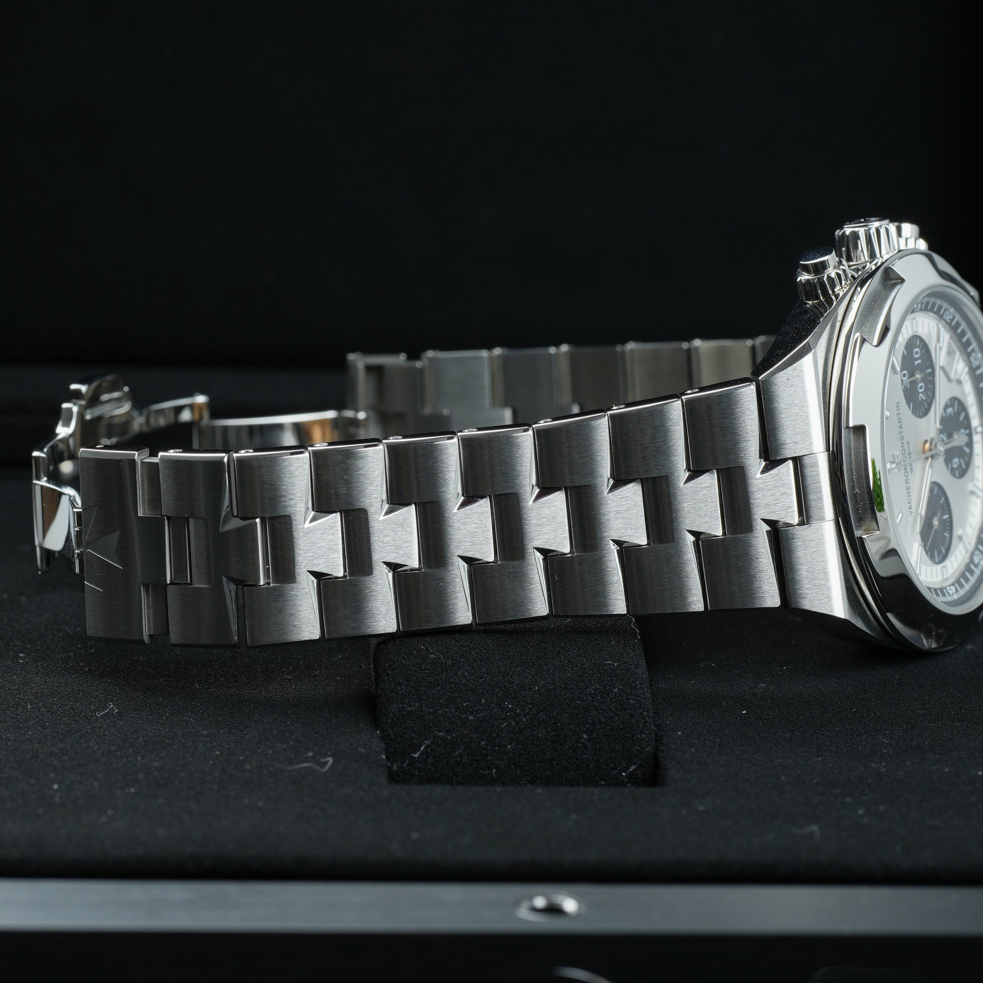 Vacheron Constantin Overseas 42.5mm Stainless Steel Bracelet