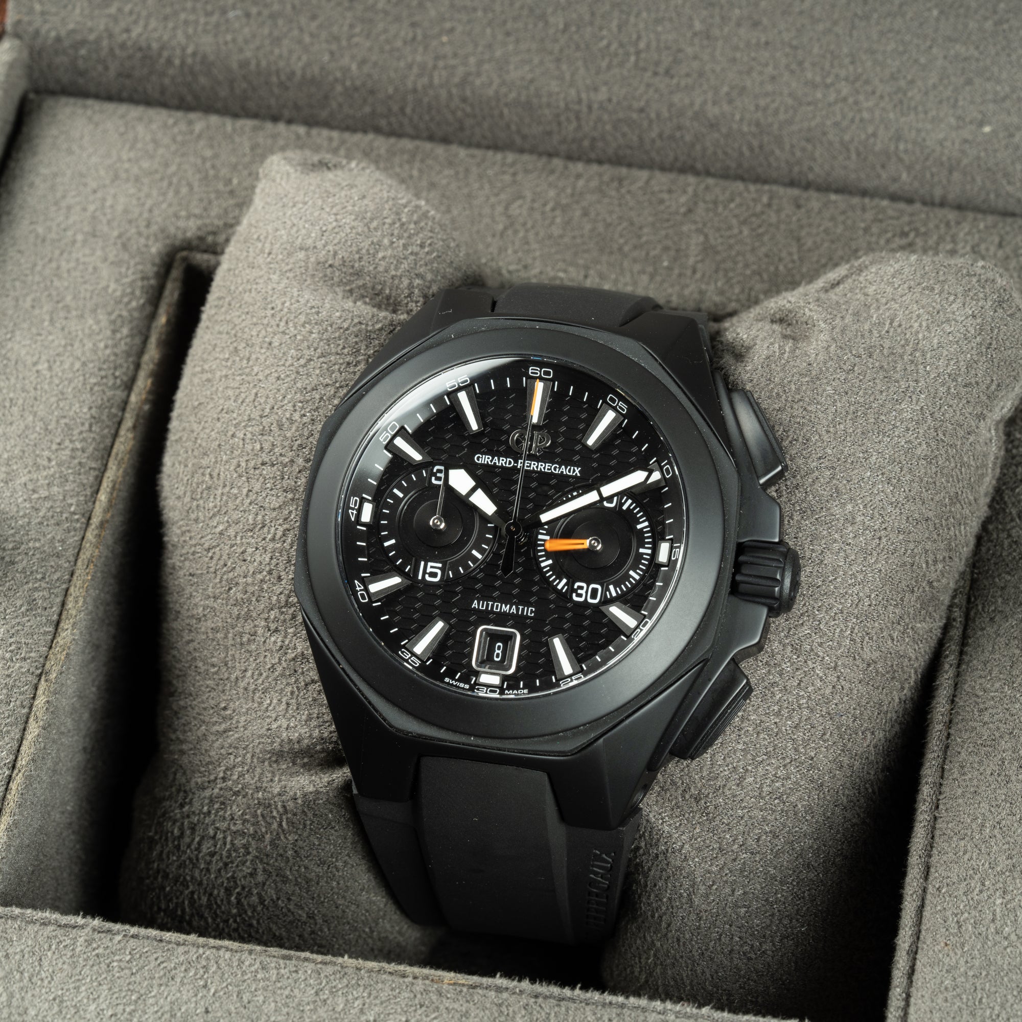 Girard Perregaux Chrono Hawk 44mm High Resolution Image