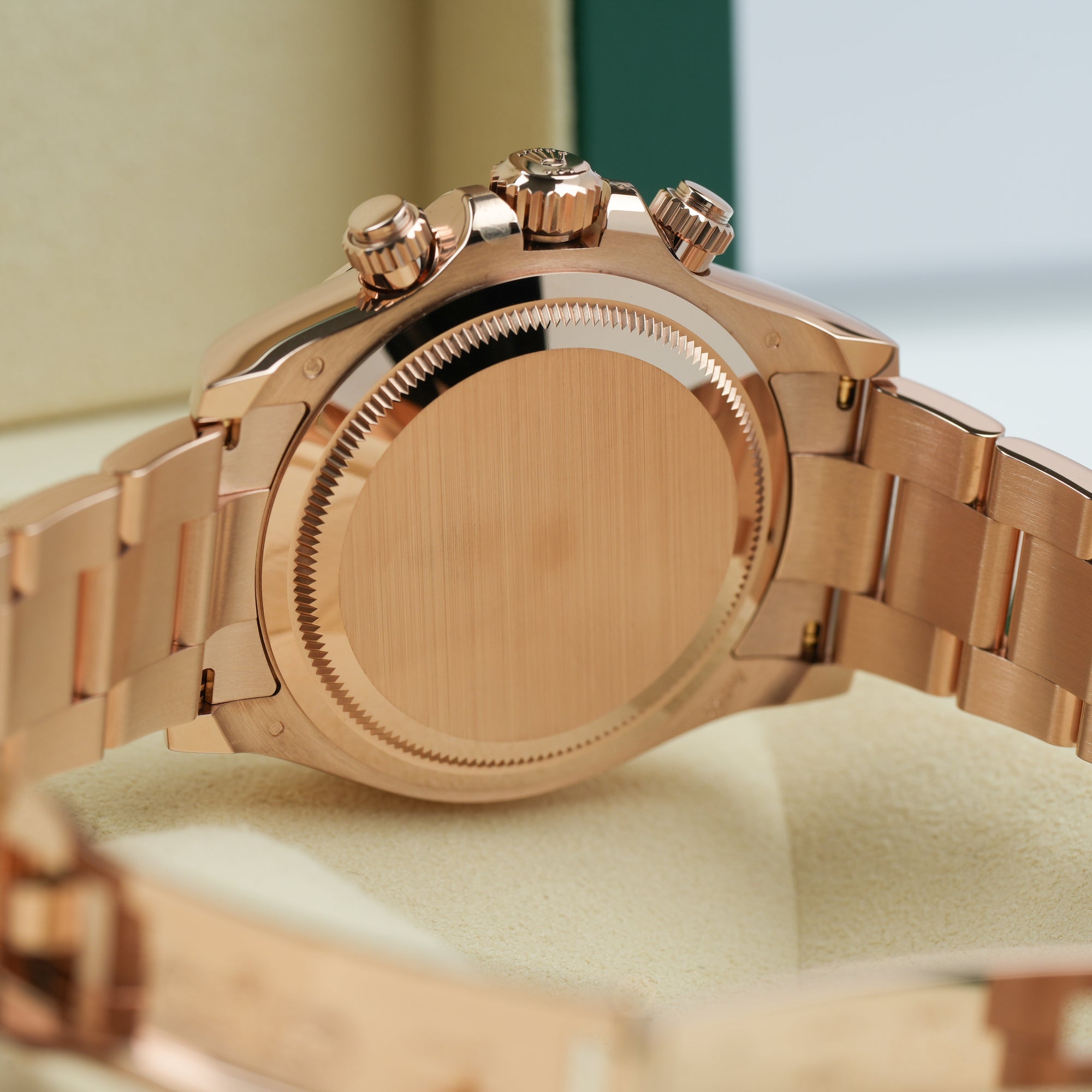 Rolex Daytona 126505 case lug bracelet caseback