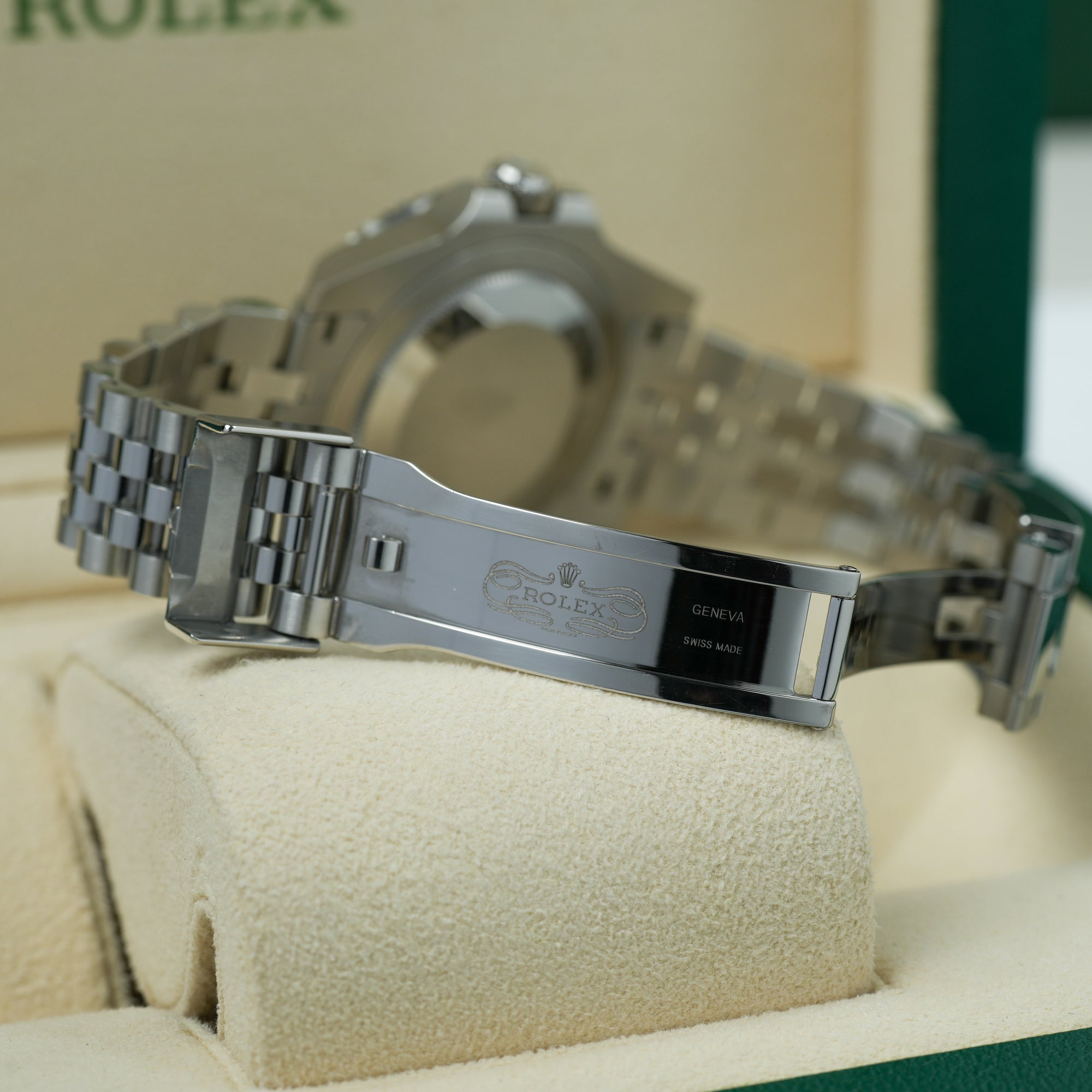Rolex GMT-Master II 126710GRNR 40mm clasp