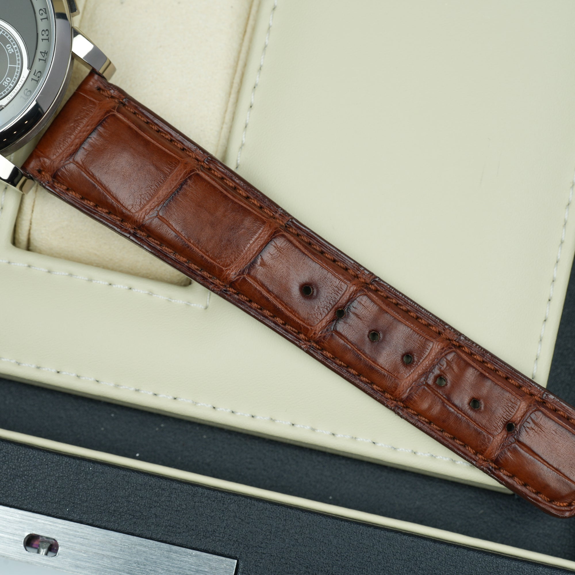 A. Lange &amp; Söhne Zeitwerk Date 148.038 44mm strap