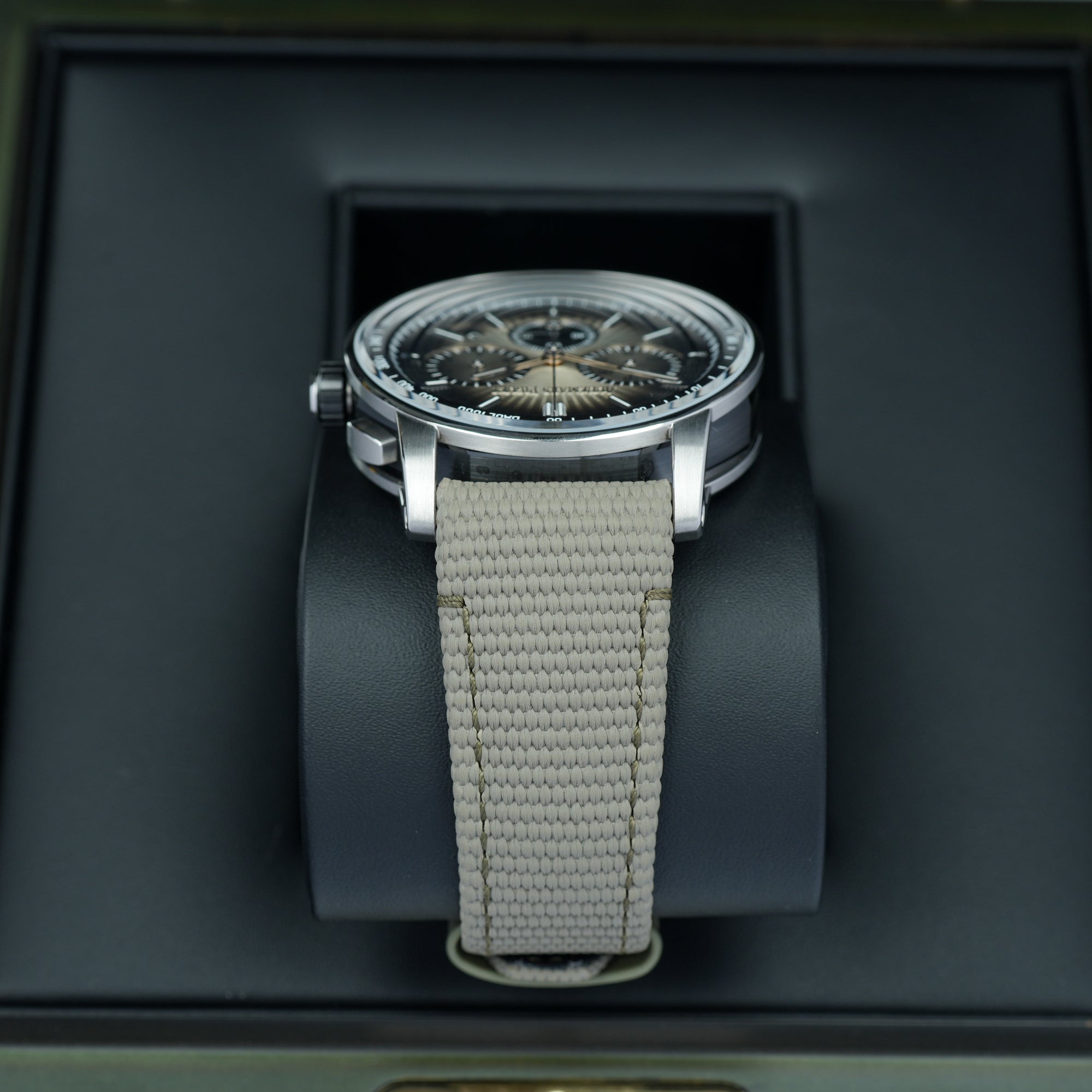 Audemars Piguet Code 11.59 Chronograph Beige Smoked 41mm case strap