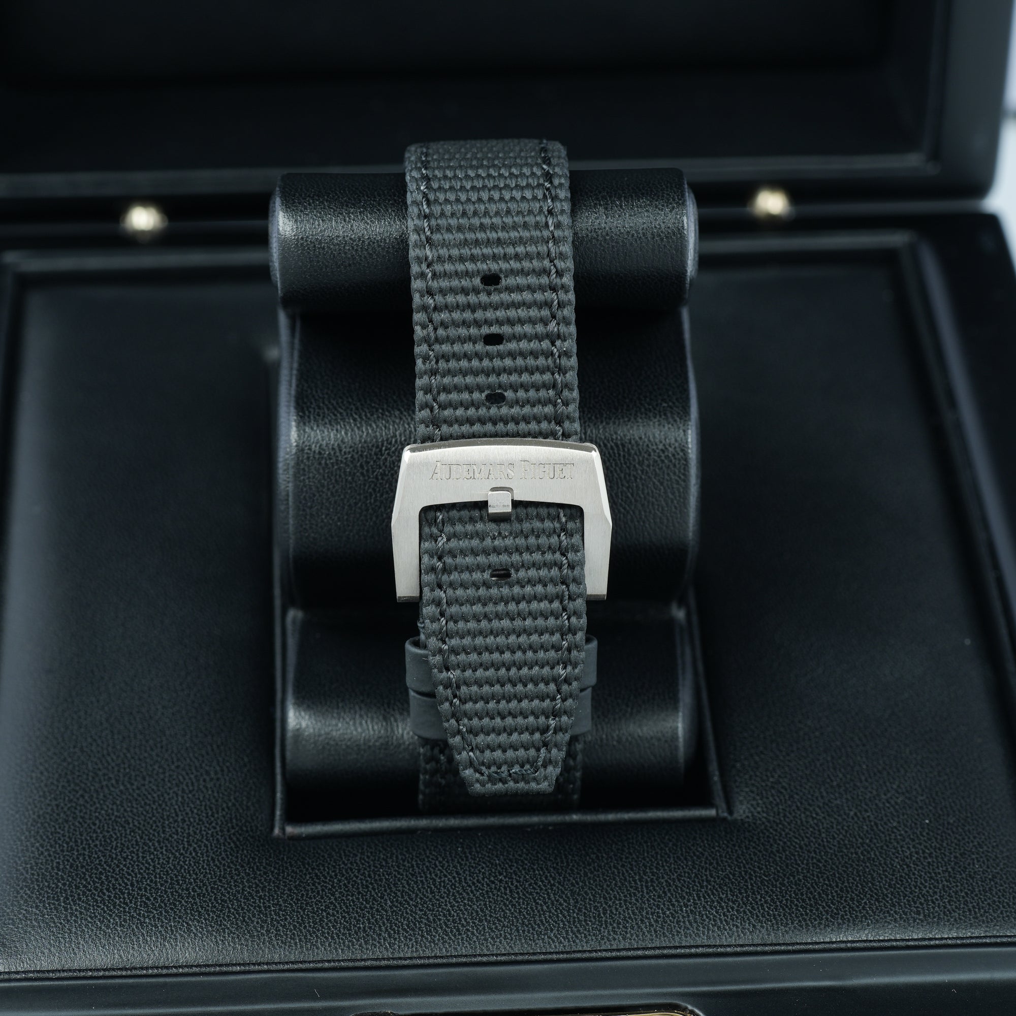Audemars Piguet Code 11.59 Starwheel case lug tang buckle