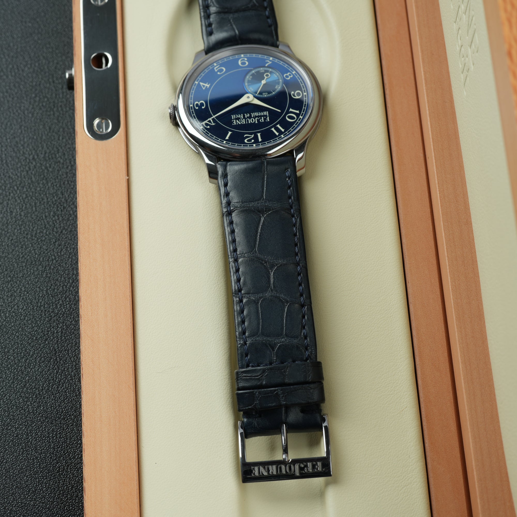 F.P. Journe Chronometre Bleu 39mm Blac Alligator Strap with Buckle